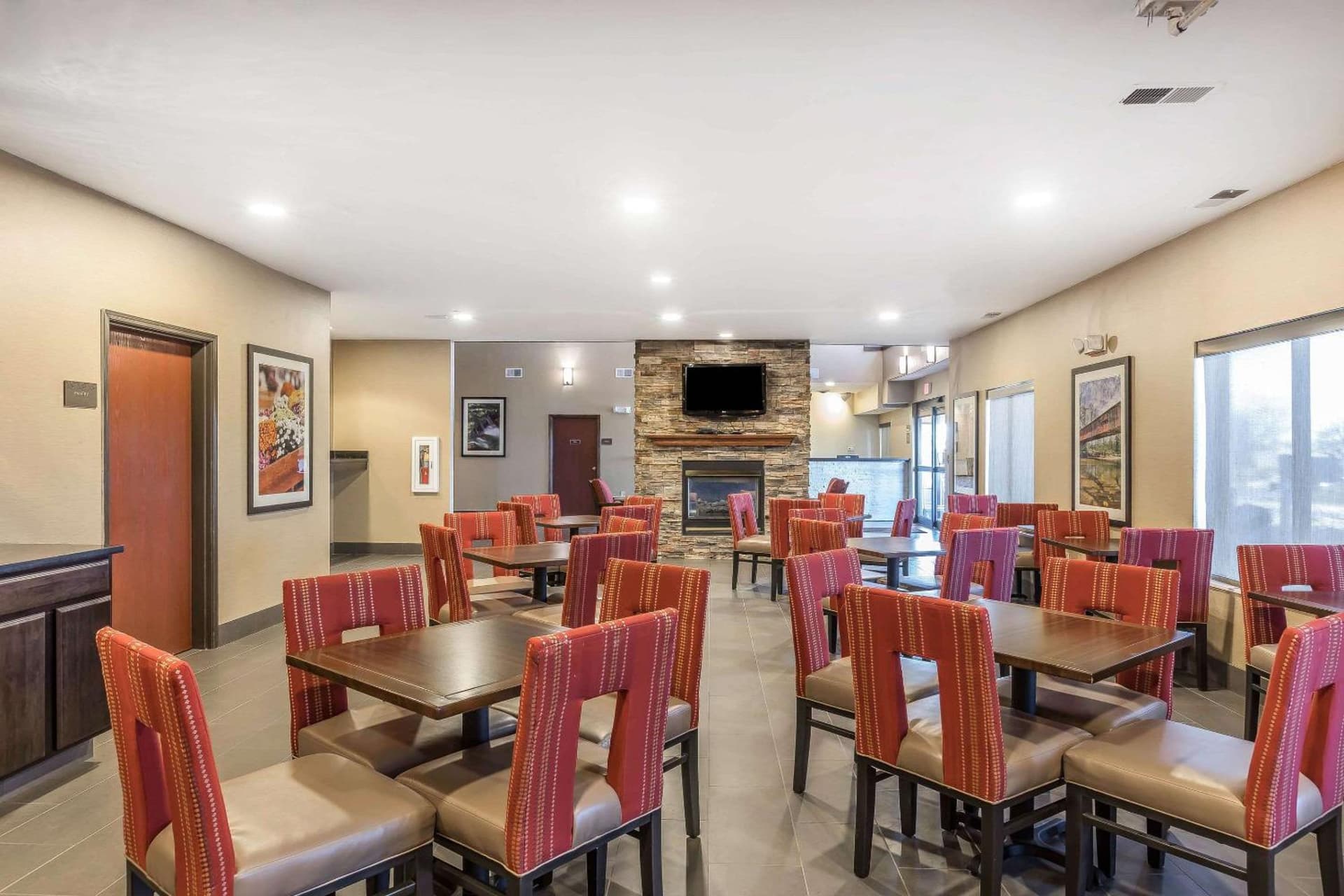 Comfort Suites Fort Wayne North gallery photo in Fort Wayne, IN — image 6