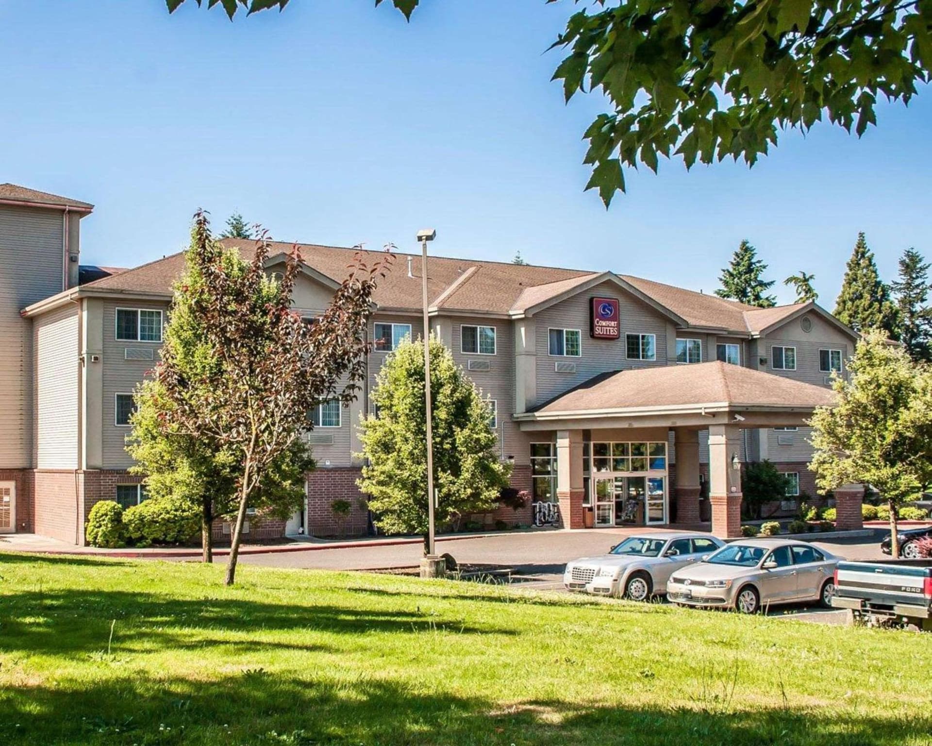 Comfort Suites Clackamas interior in Clackamas, OR — gallery photo 2