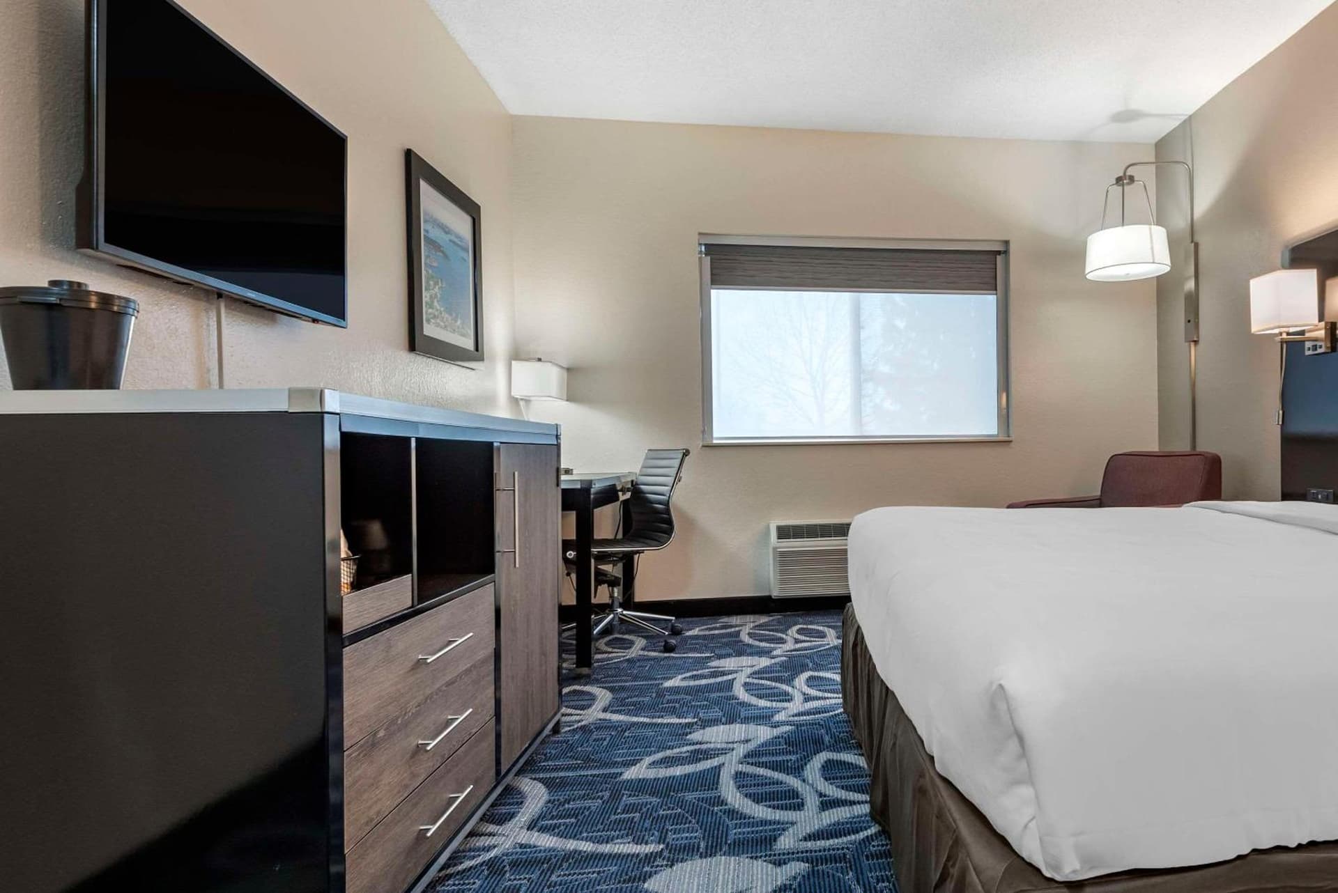 Comfort Inn & Suites Liverpool - Syracuse gallery photo in Liverpool, NY — image 37