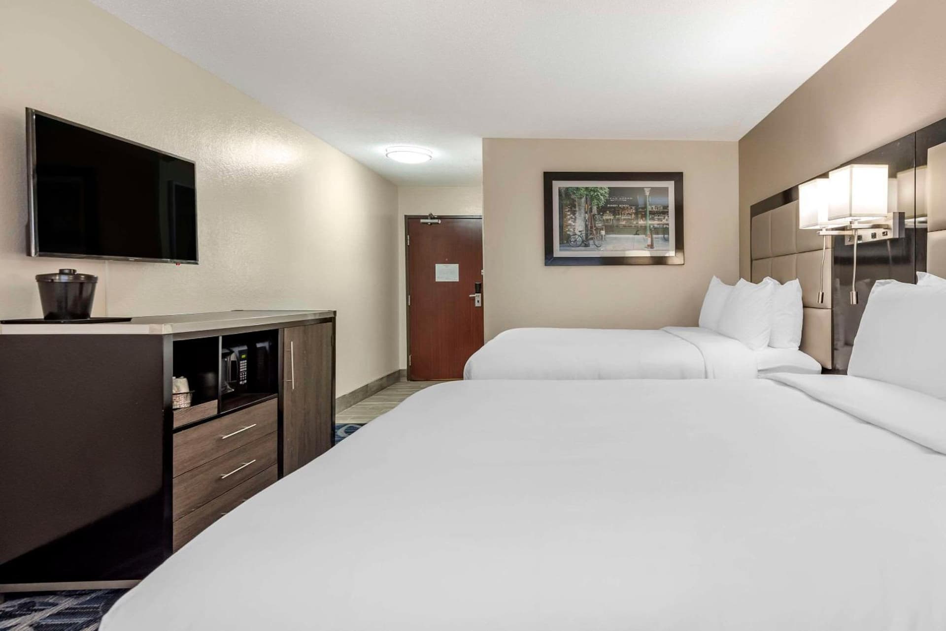 Comfort Inn & Suites Liverpool - Syracuse gallery photo in Liverpool, NY — image 35