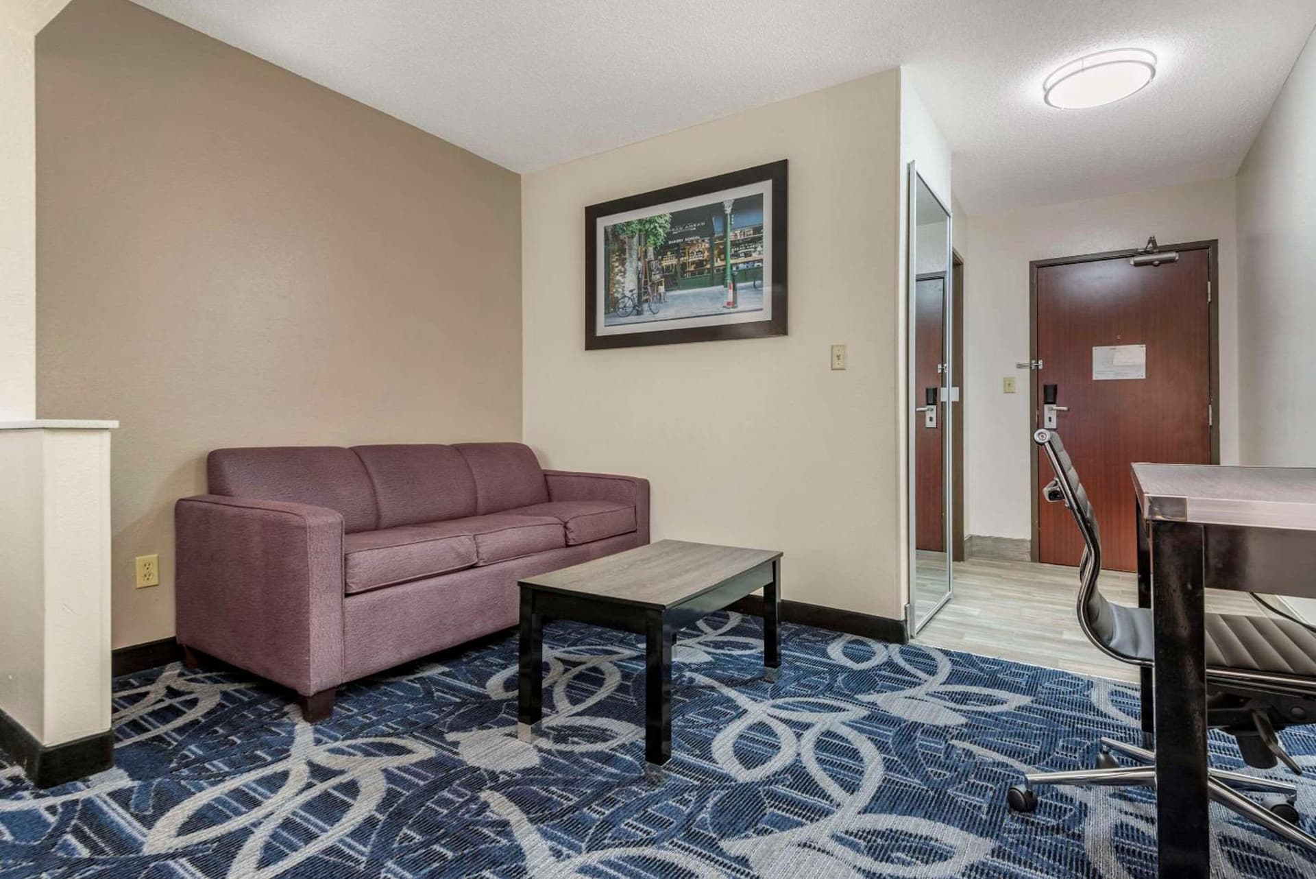 Comfort Inn & Suites Liverpool - Syracuse gallery photo in Liverpool, NY — image 12