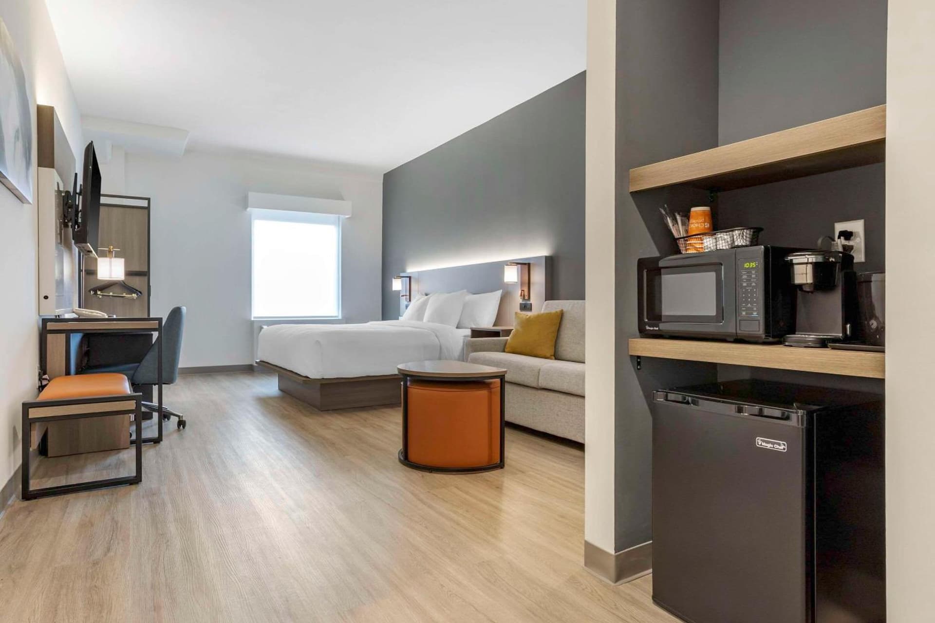 Comfort Inn & Suites Newark Liberty International Airport gallery photo in Newark, NJ — image 76