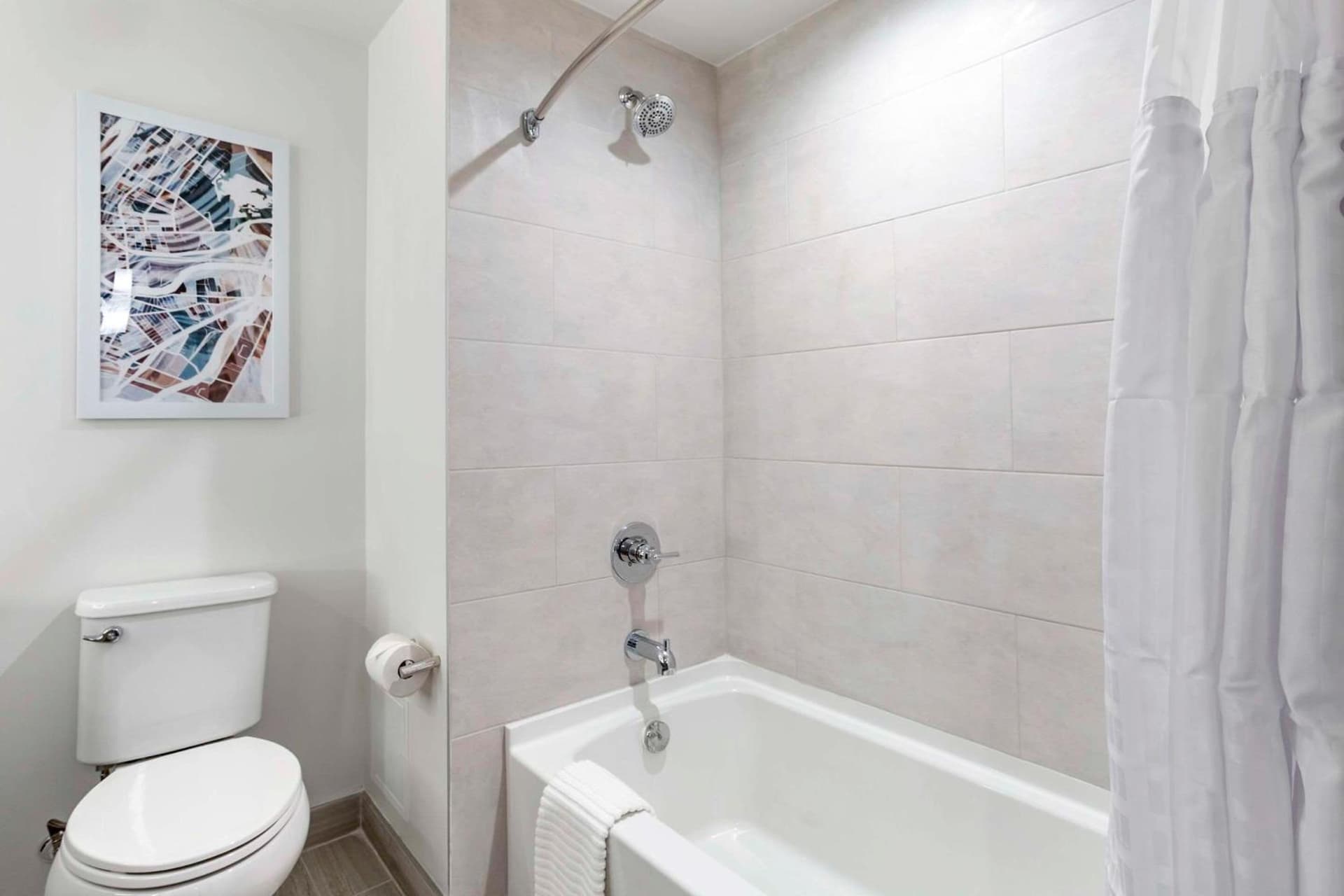 Comfort Inn & Suites Newark Liberty International Airport gallery photo in Newark, NJ — image 95