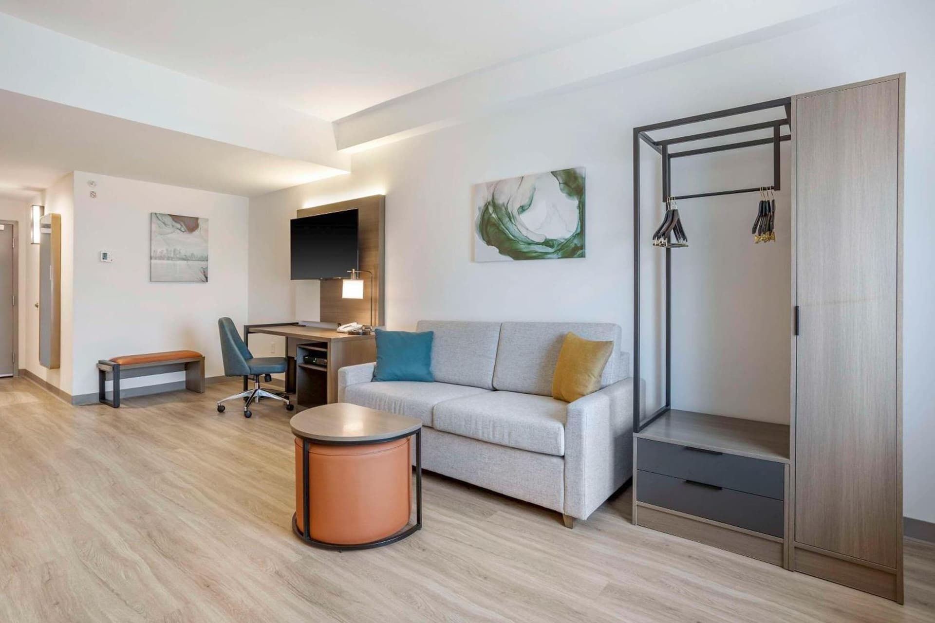 Comfort Inn & Suites Newark Liberty International Airport gallery photo in Newark, NJ — image 60