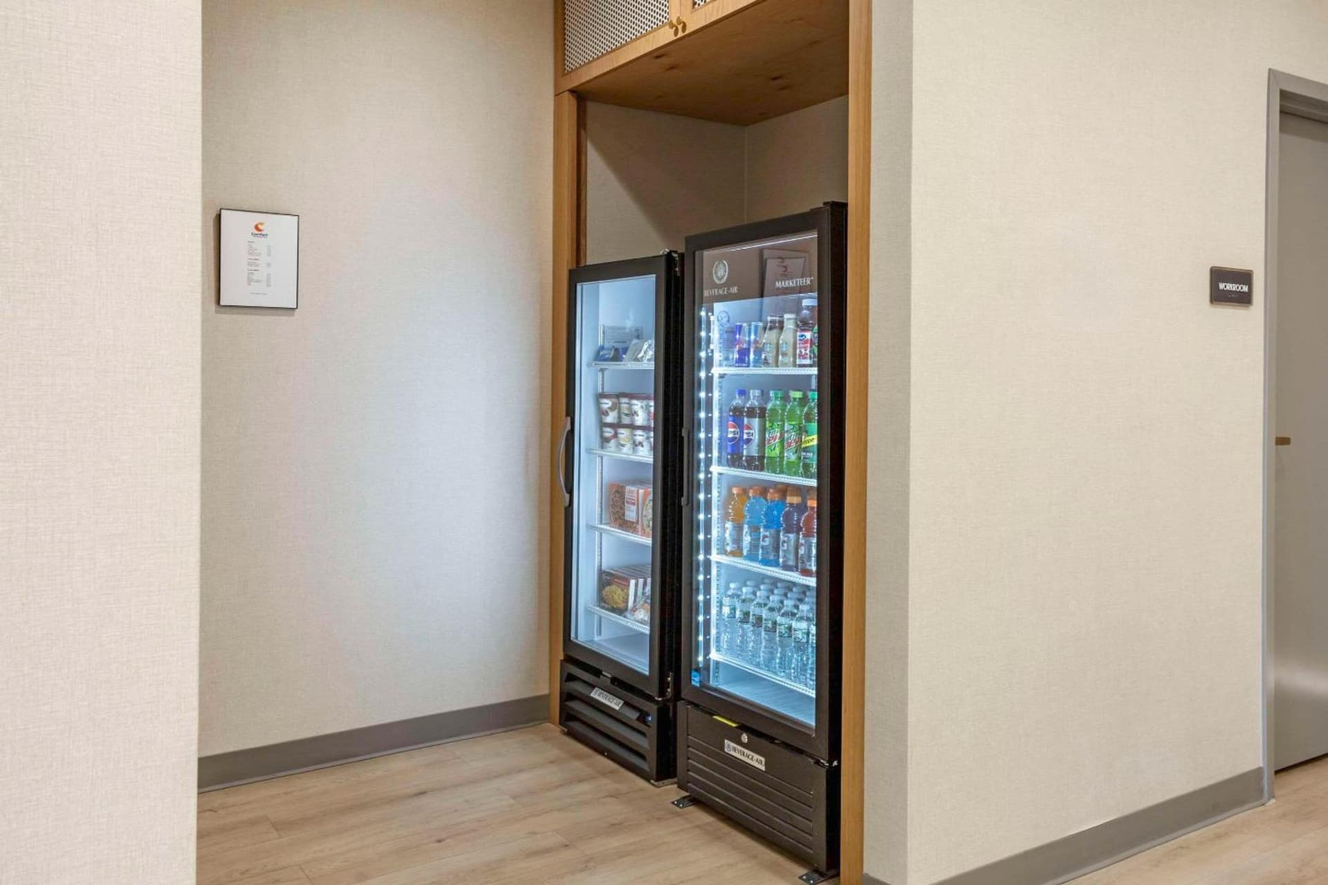 Comfort Inn & Suites Newark Liberty International Airport gallery photo in Newark, NJ — image 98