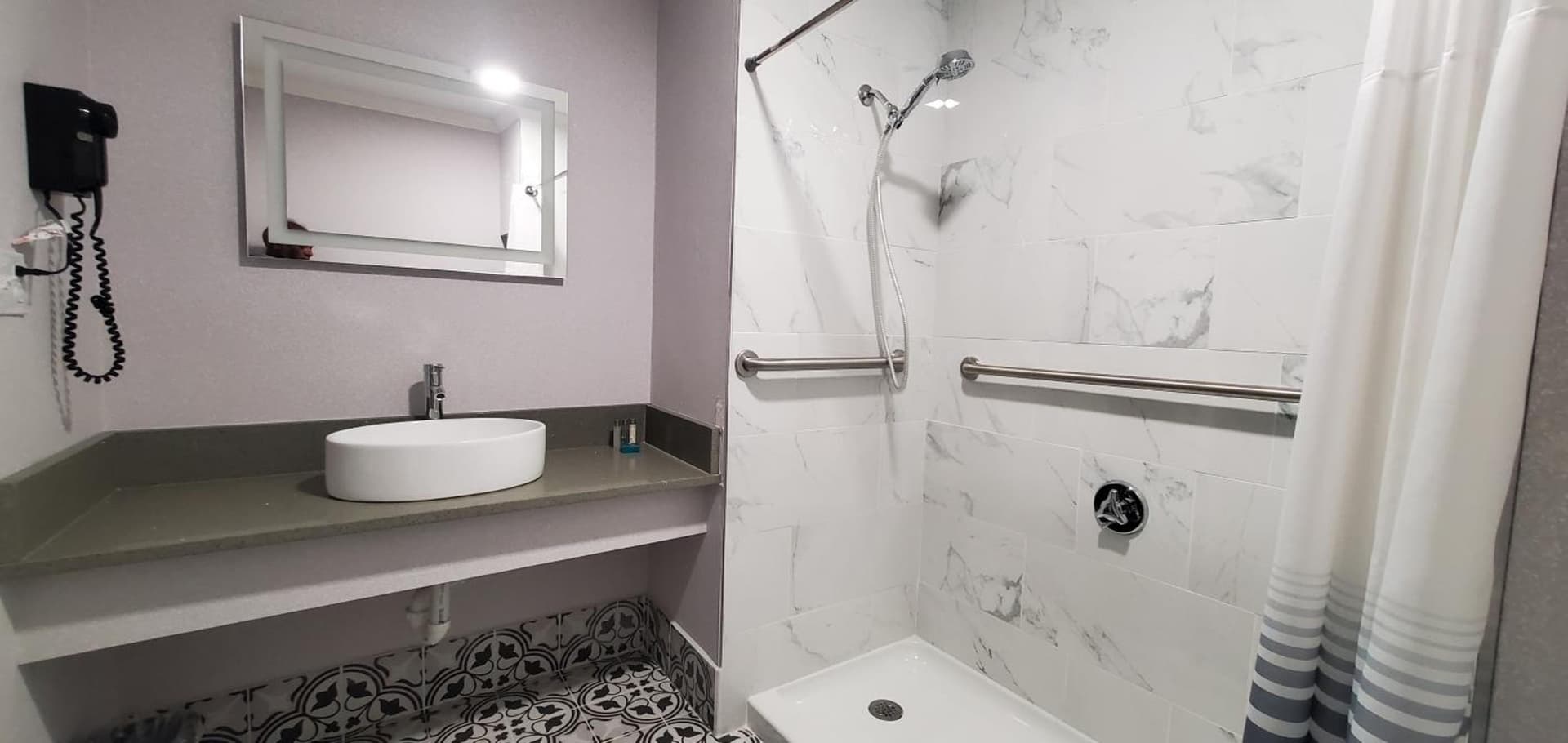 Ambassador Inn and Suites gallery photo in South Yarmouth, MA — image 11