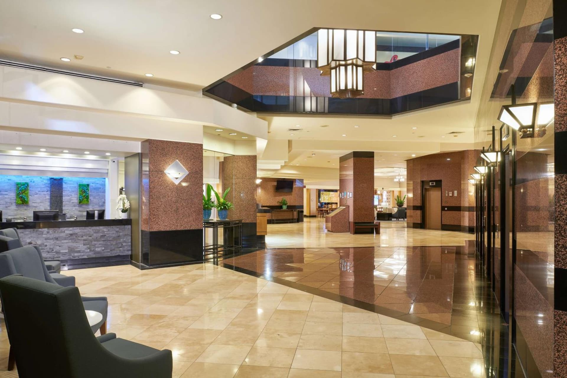 Aston at the Executive Centre Hotel interior in Honolulu, HI — gallery photo 2
