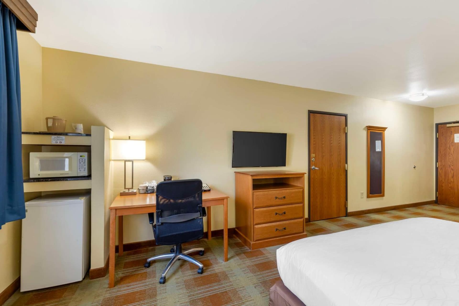 Best Western Kiva Inn interior in Fort Collins, CO — gallery photo 2