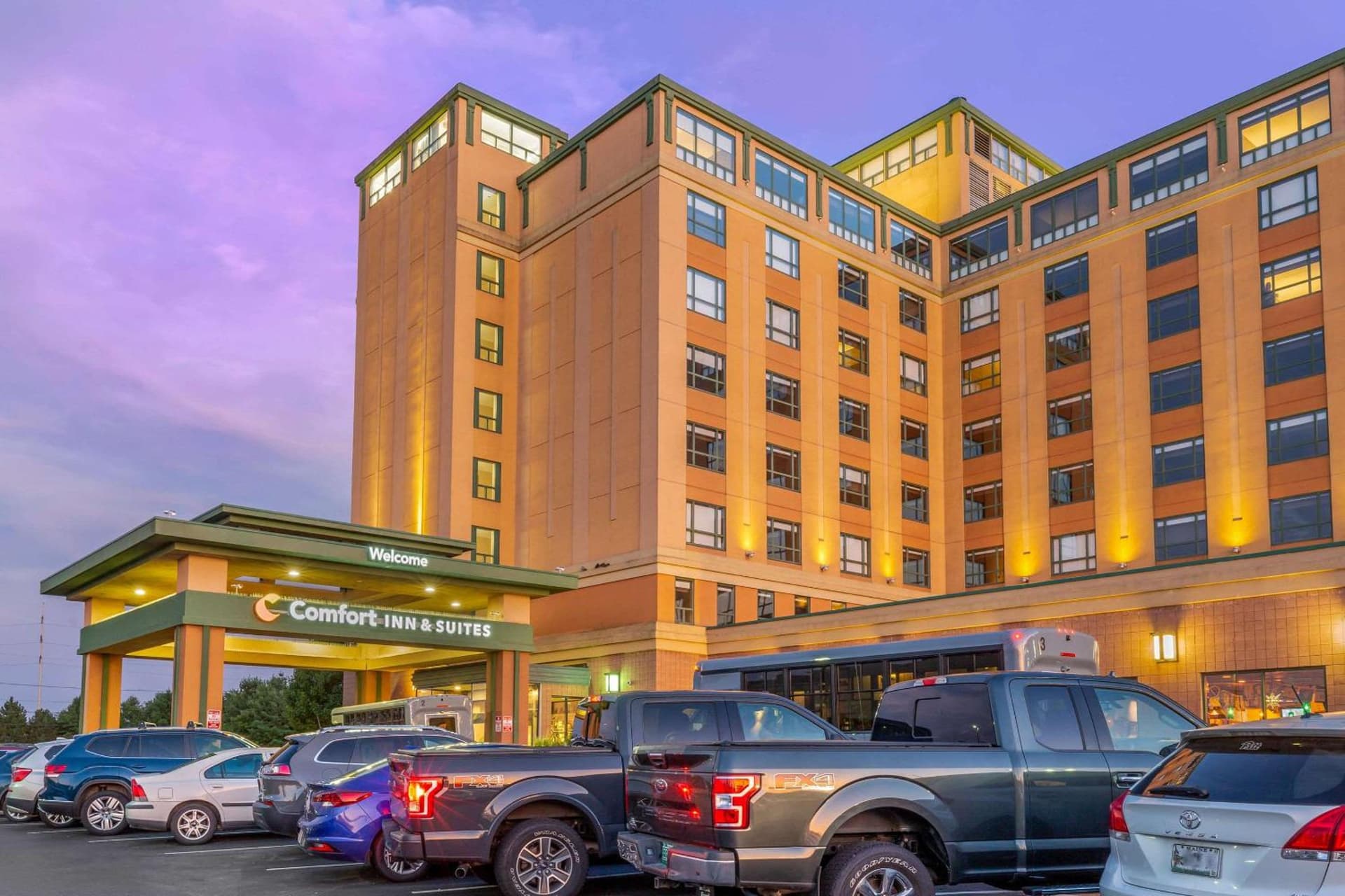 Comfort Inn & Suites Logan International Airport property views in Revere, MA — gallery photo 3