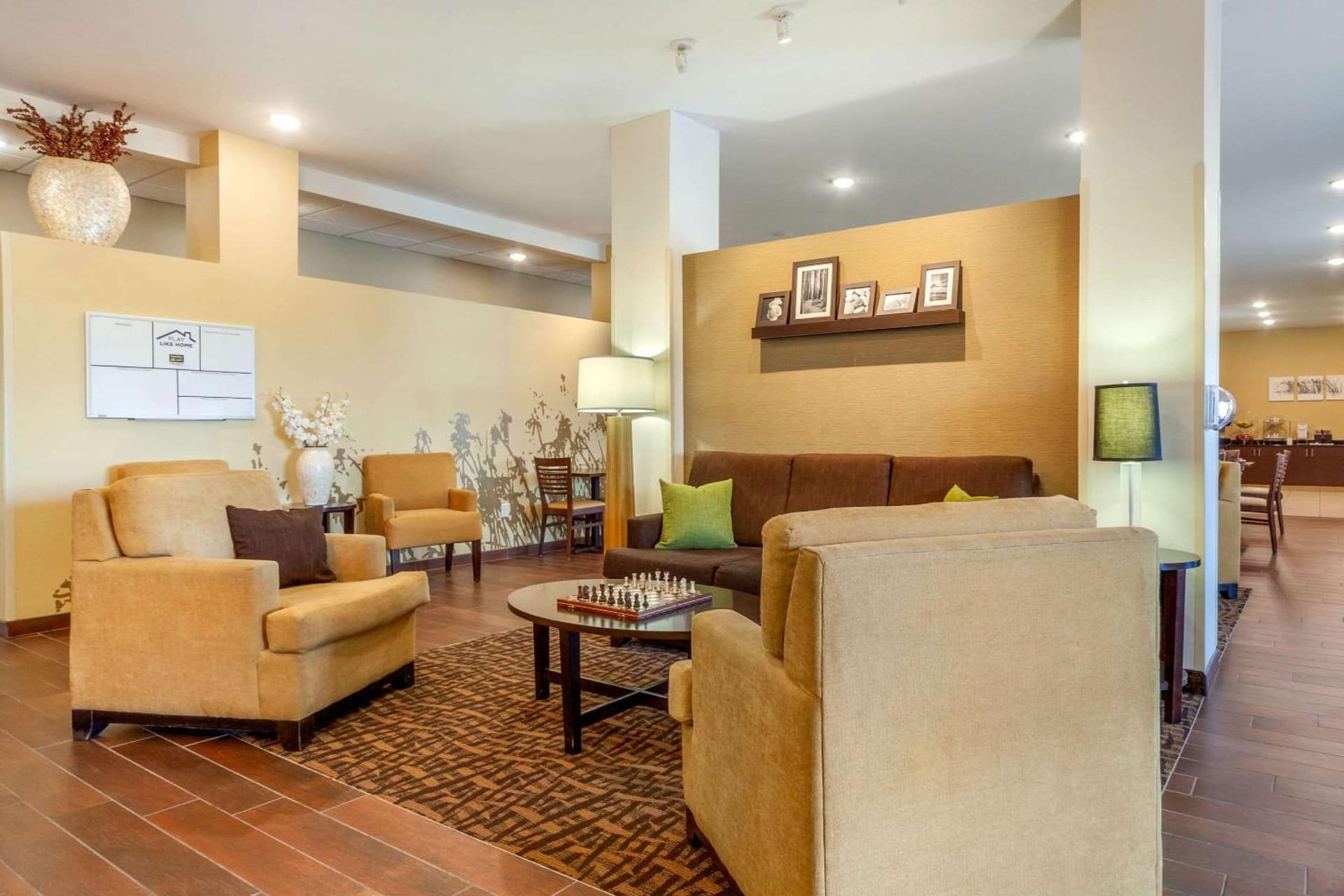 Sleep Inn & Suites Lincoln University Area gallery photo in Lincoln, NE — image 47