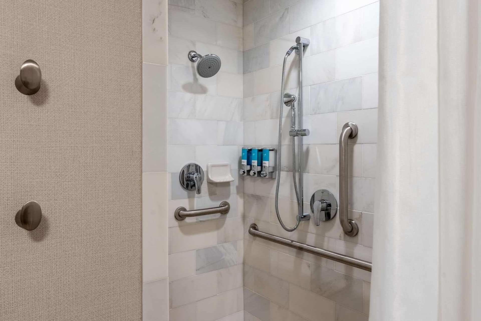 Drury Plaza Hotel Dallas Arlington gallery photo in Arlington, TX — image 36
