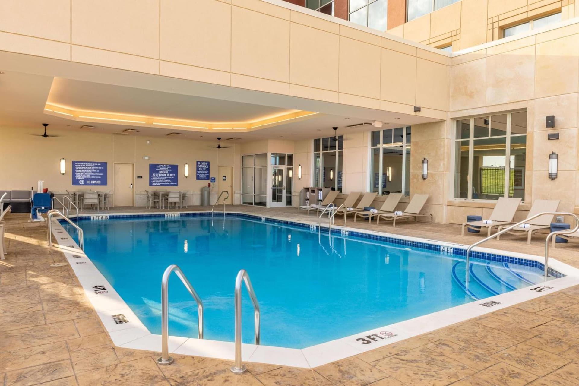 Drury Plaza Hotel Dallas Arlington gallery photo in Arlington, TX — image 51