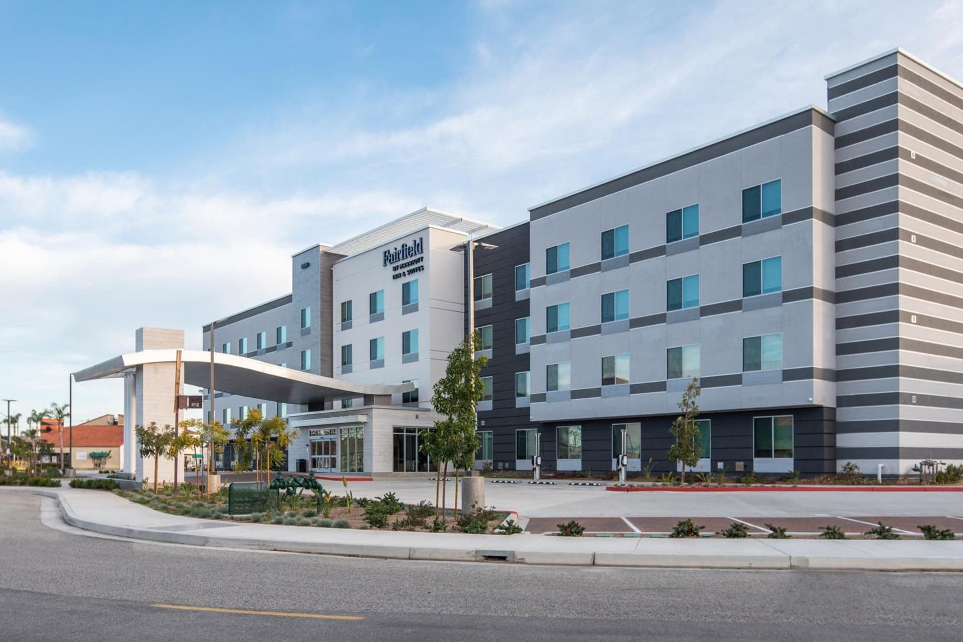 Fairfield by Marriott Inn & Suites Anaheim Los Alamitos property views in Los Alamitos, CA — gallery photo 3