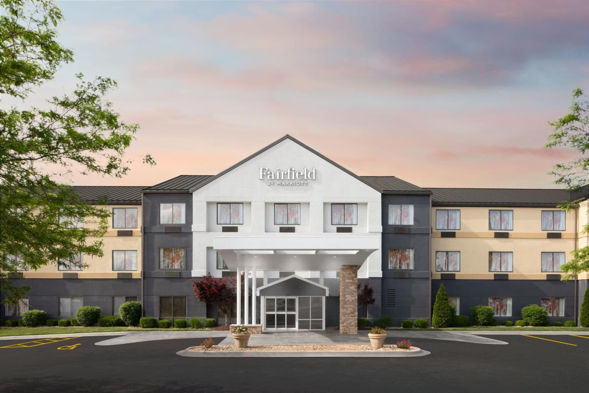 Fairfield Inn Fort Leonard Wood St. Robert featured exterior or lobby in Saint Robert, MO — similar hotel