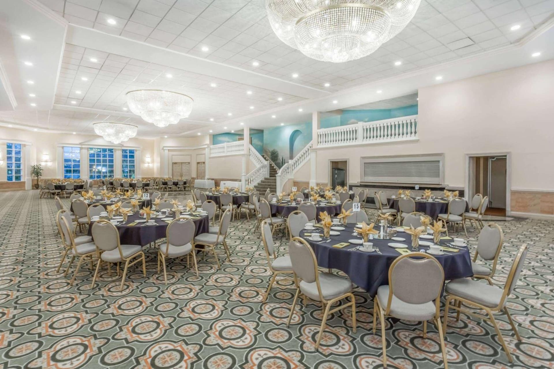 Ramada by Wyndham Hammond Hotel & Conference Center gallery photo in Hammond, IN — image 20