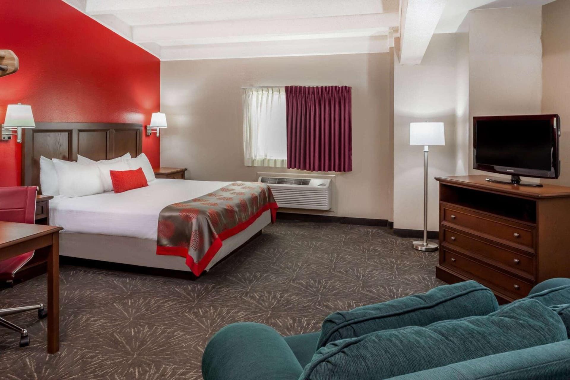 Ramada by Wyndham Hammond Hotel & Conference Center gallery photo in Hammond, IN — image 10