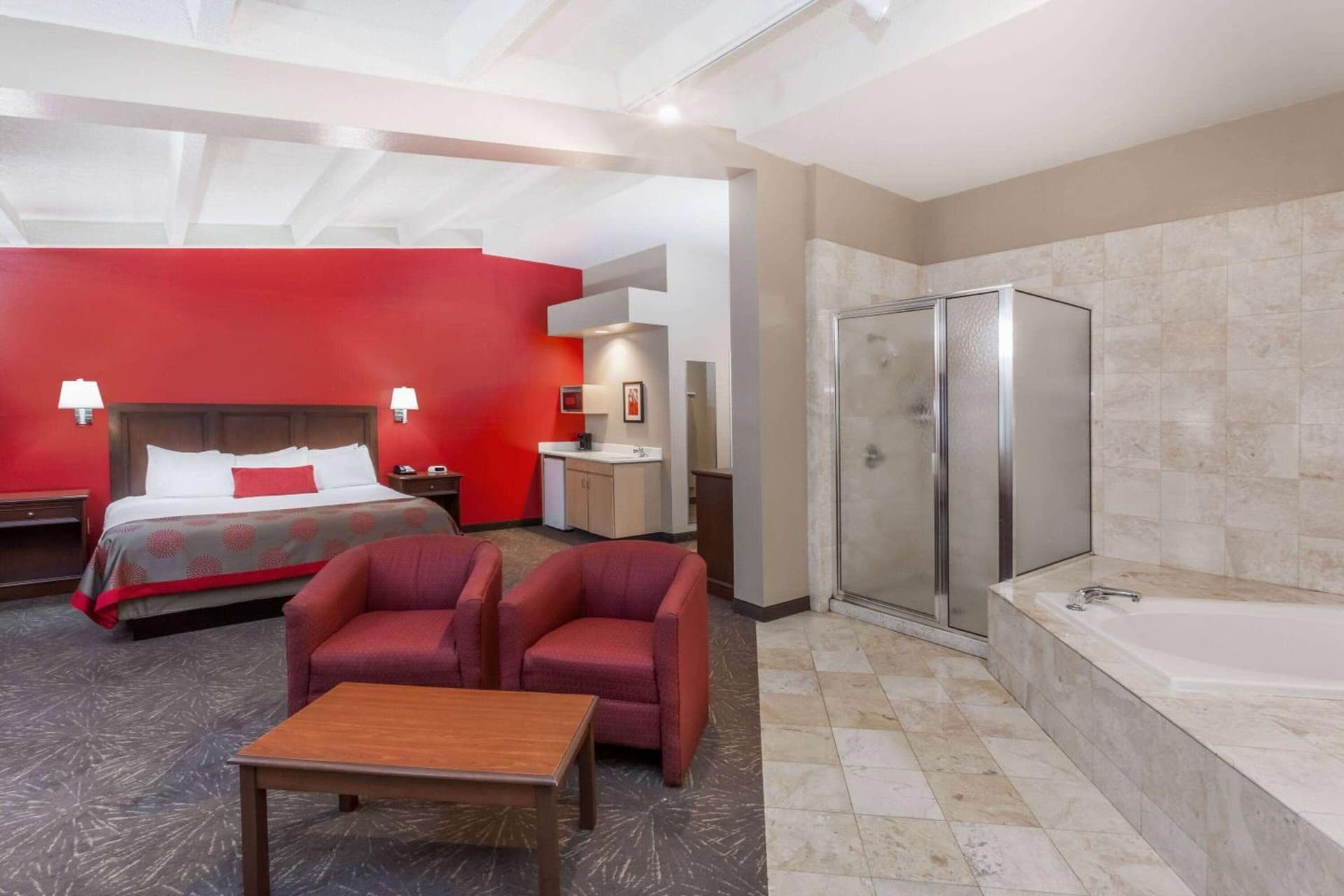 Ramada by Wyndham Hammond Hotel & Conference Center gallery photo in Hammond, IN — image 12