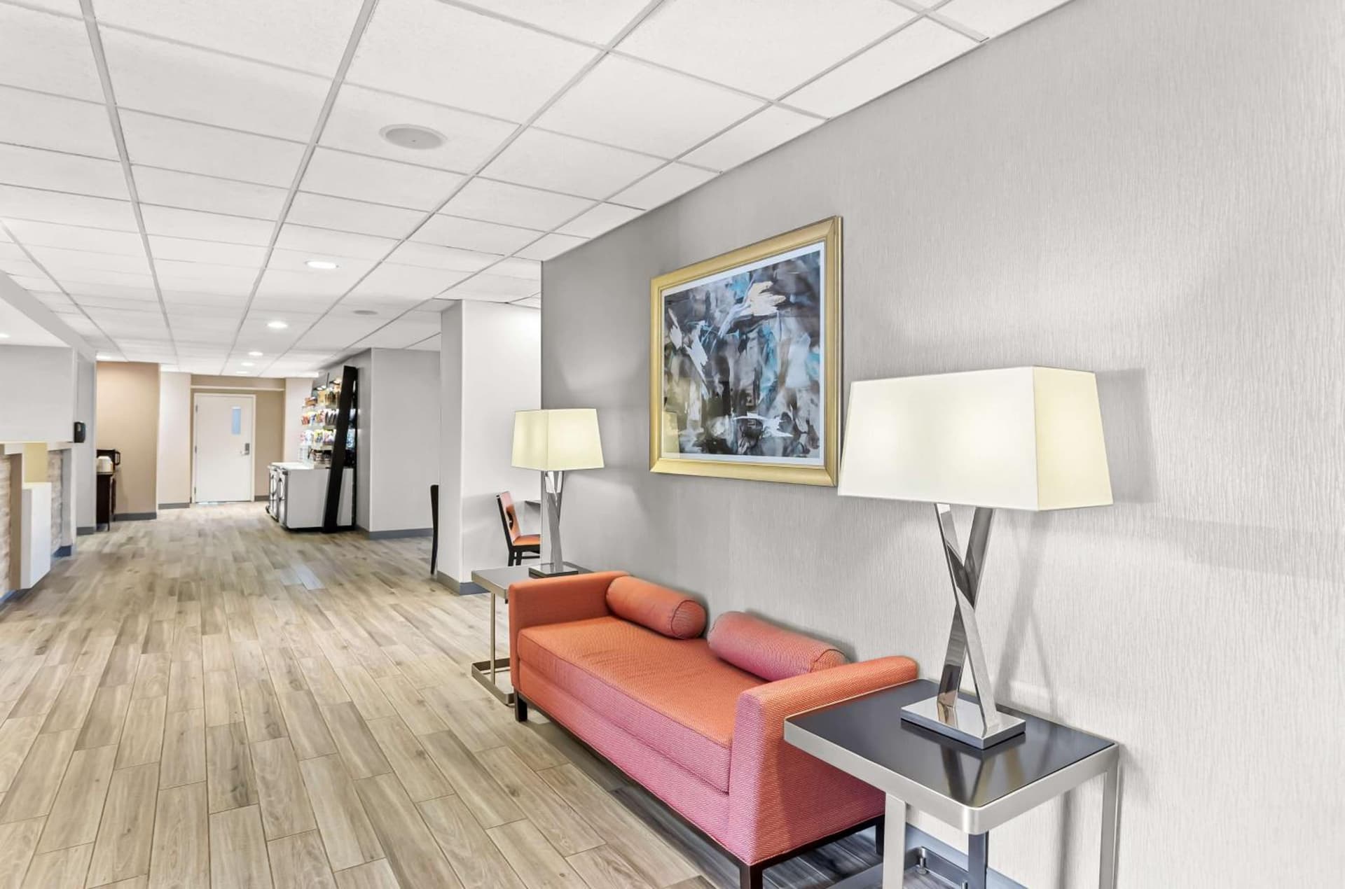 Hampton Inn Chicago-Naperville gallery photo in Naperville, IL — image 11