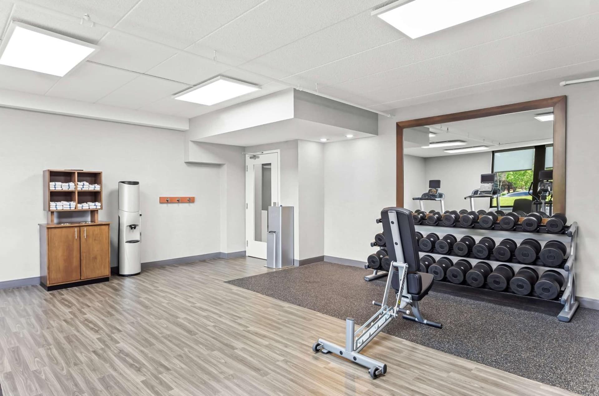 Hampton Inn Chicago-Naperville gallery photo in Naperville, IL — image 31
