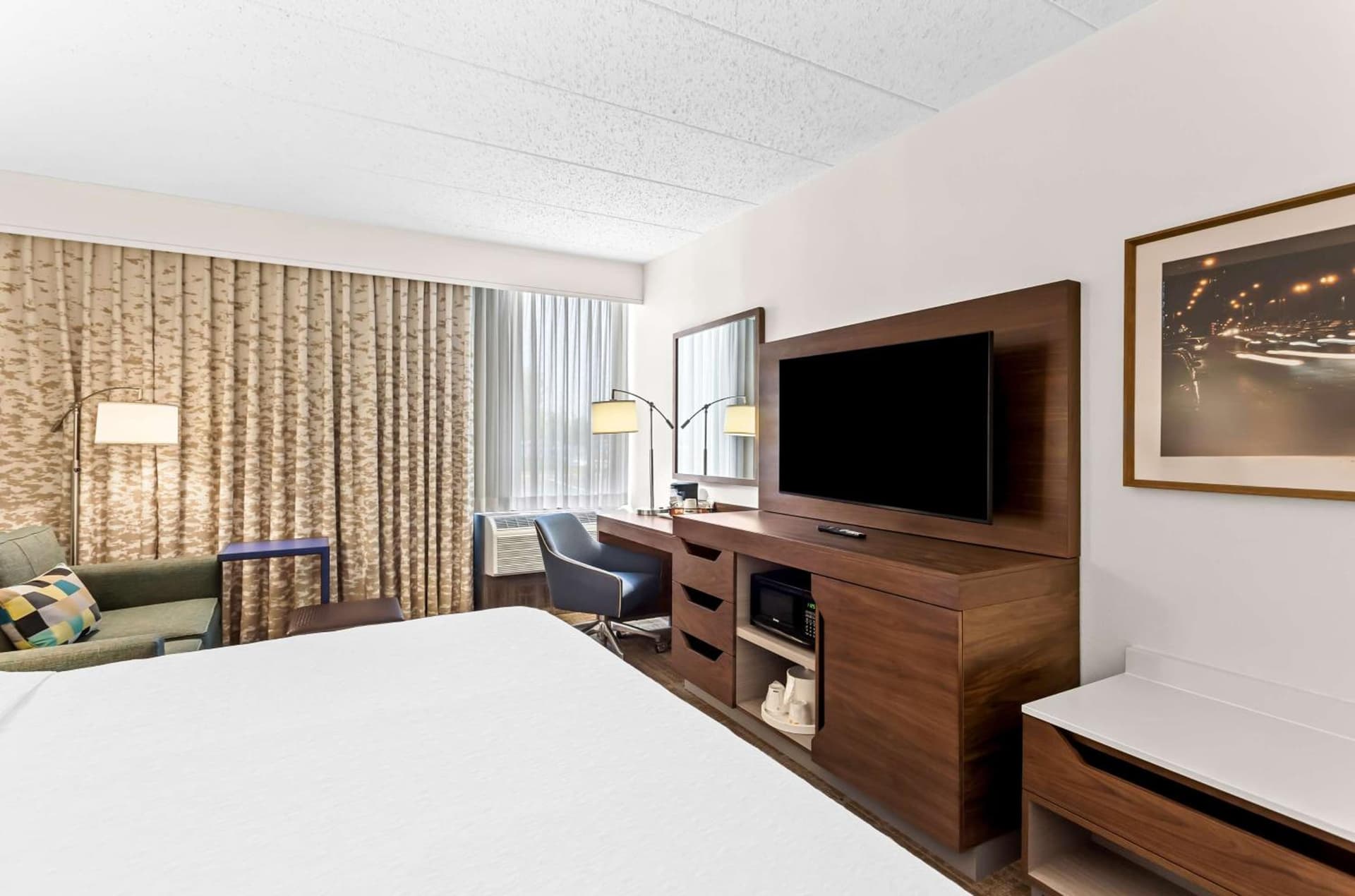 Hampton Inn Chicago-Naperville gallery photo in Naperville, IL — image 44