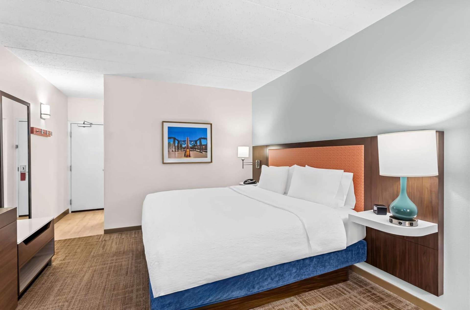 Hampton Inn Chicago-Naperville gallery photo in Naperville, IL — image 7