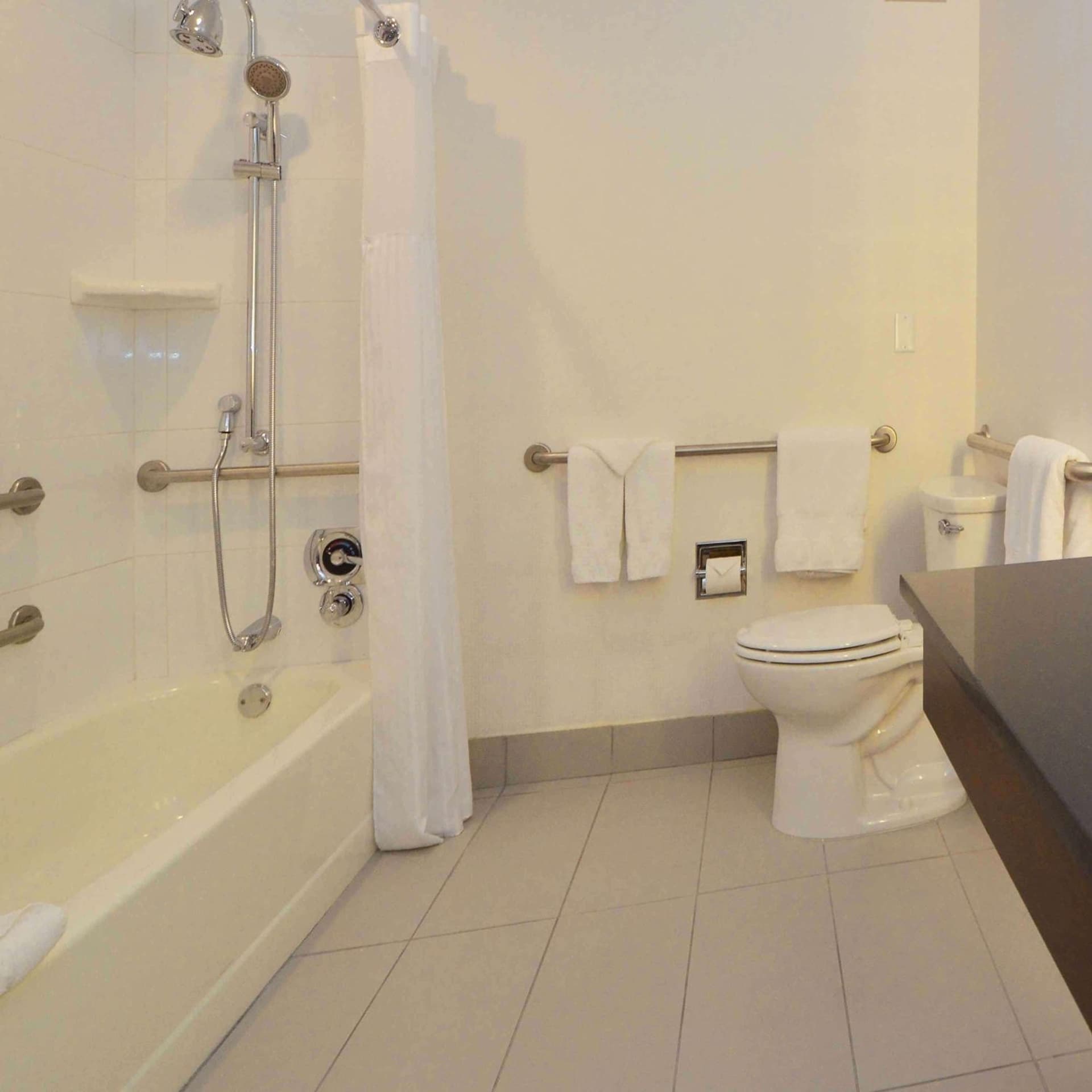 DoubleTree by Hilton Newark-Fremont gallery photo in Newark, CA — image 42