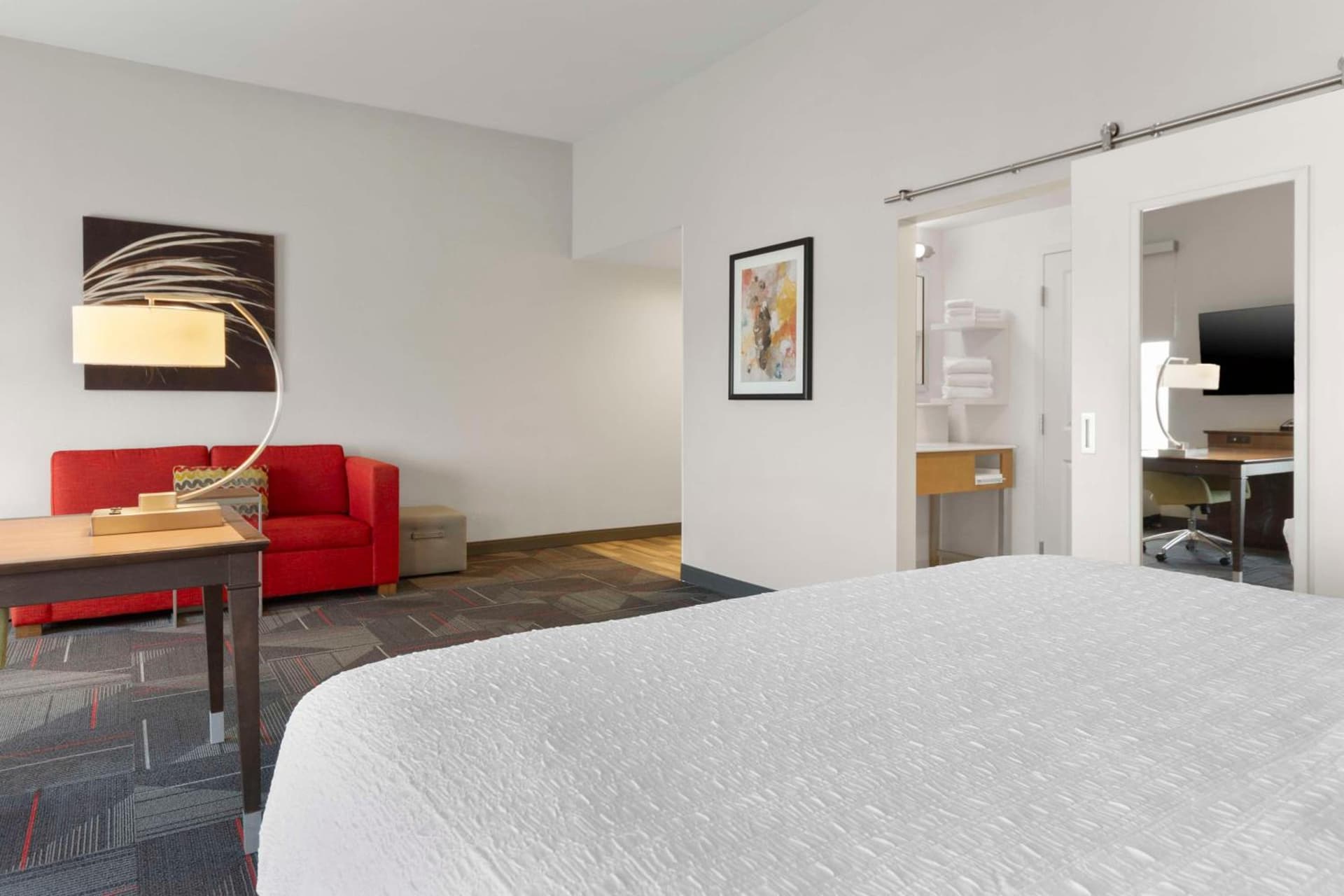 Hampton Inn & Suites by Hilton Columbus Scioto Downs gallery photo in Columbus, OH — image 9