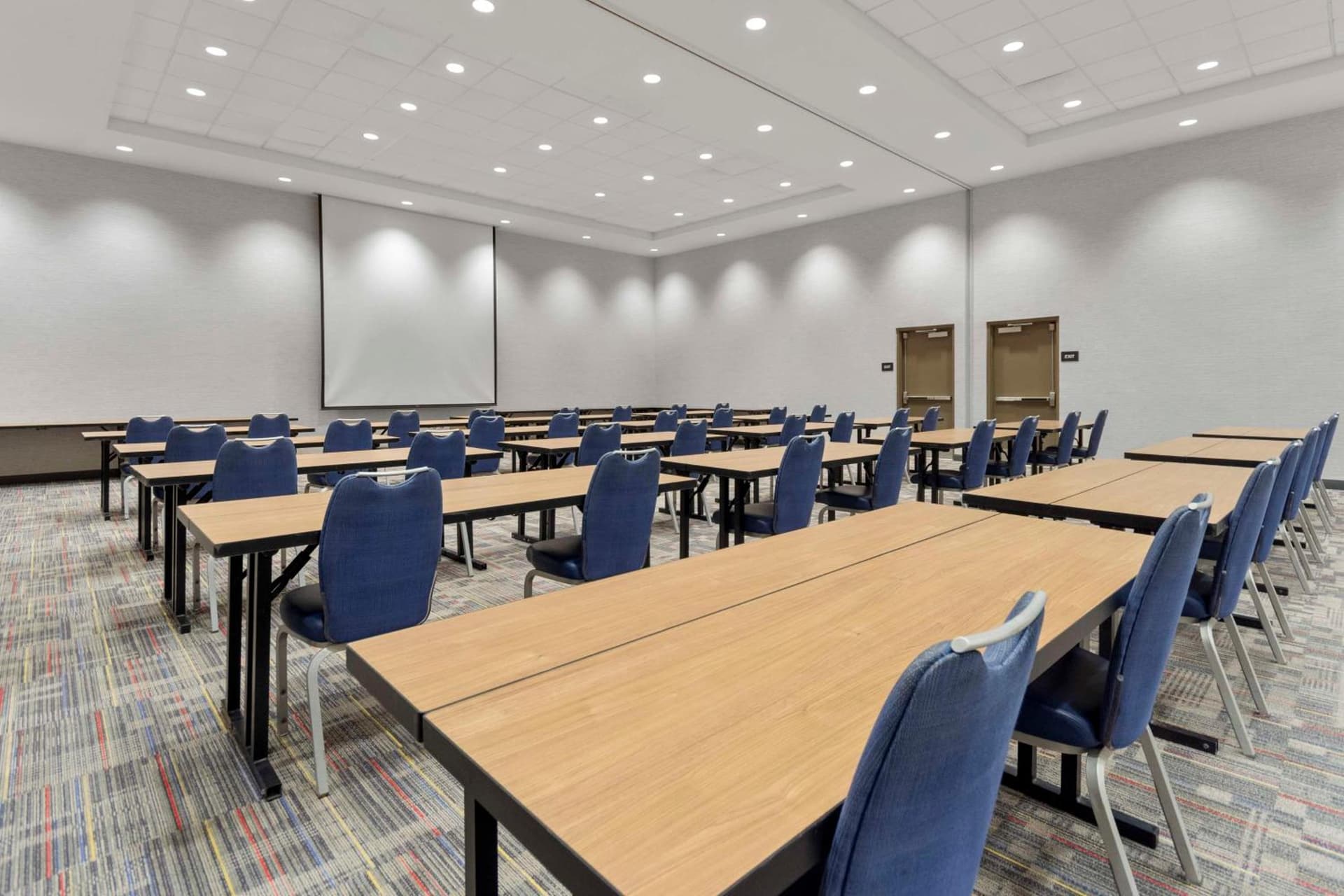 Hampton Inn & Suites by Hilton Columbus Scioto Downs gallery photo in Columbus, OH — image 10