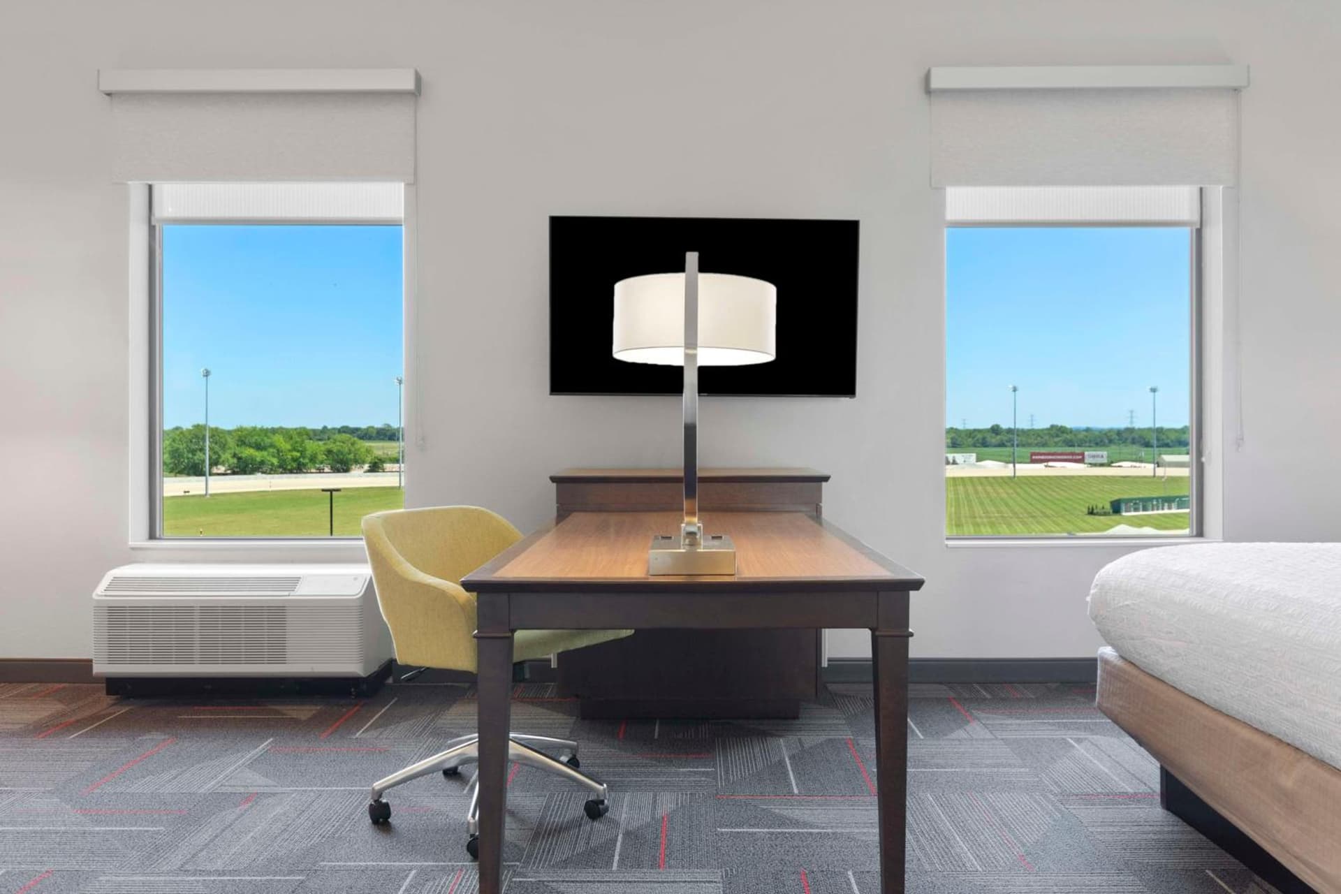 Hampton Inn & Suites by Hilton Columbus Scioto Downs gallery photo in Columbus, OH — image 13