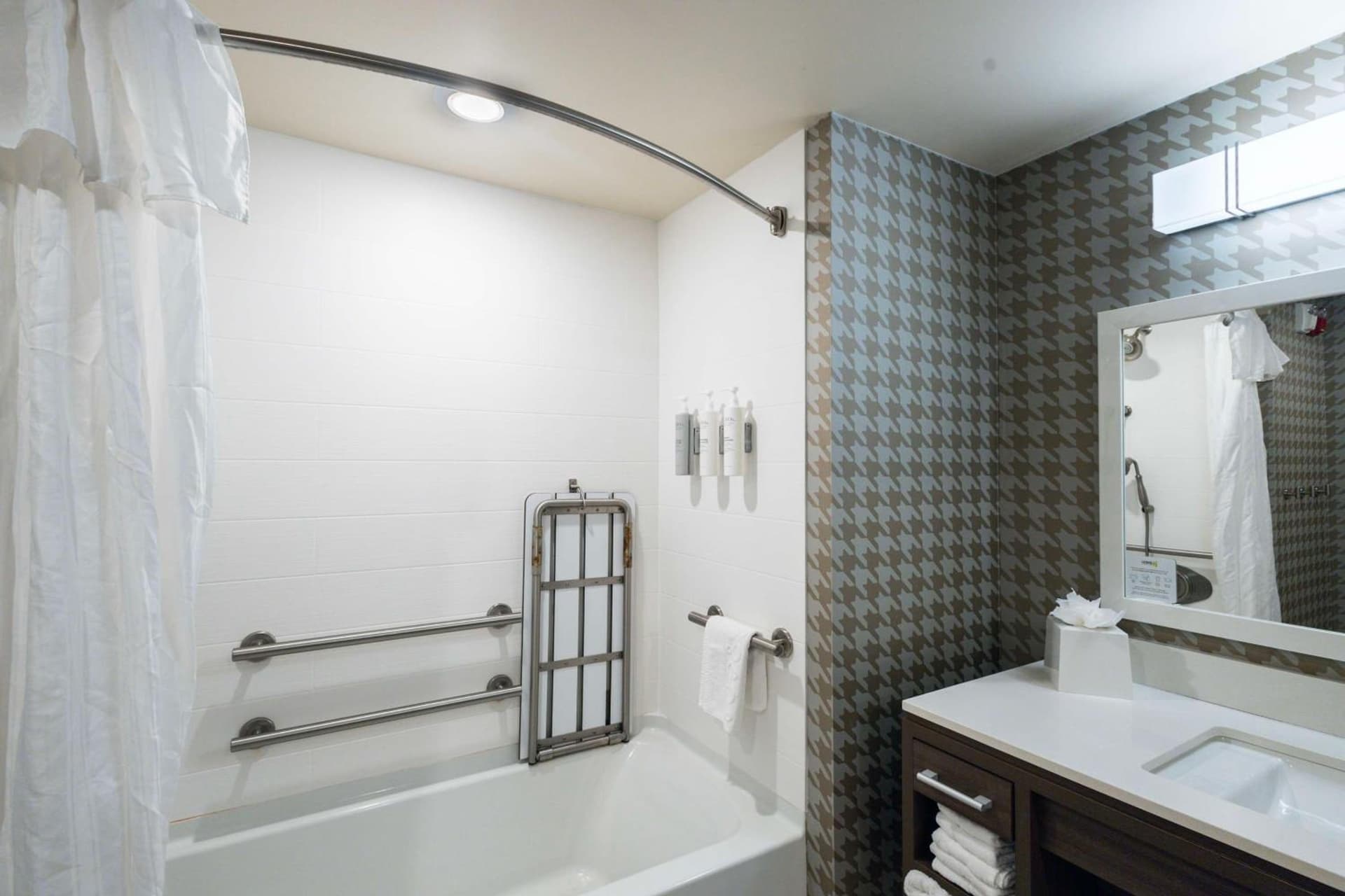 Home2 Suites By Hilton Dayton Centerville gallery photo in Centerville, OH — image 20