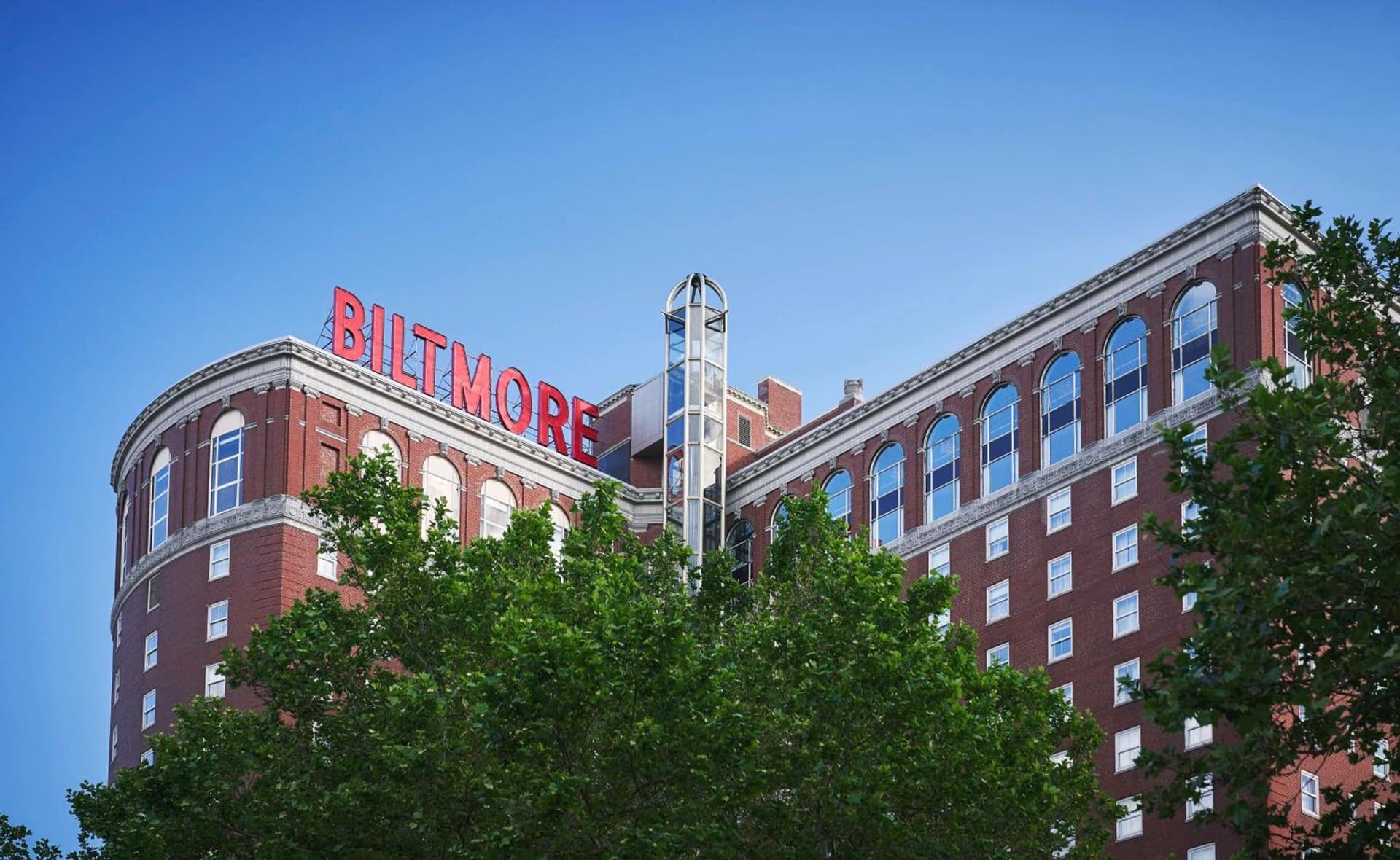 Graduate by Hilton Providence property views in Providence, RI — gallery photo 3