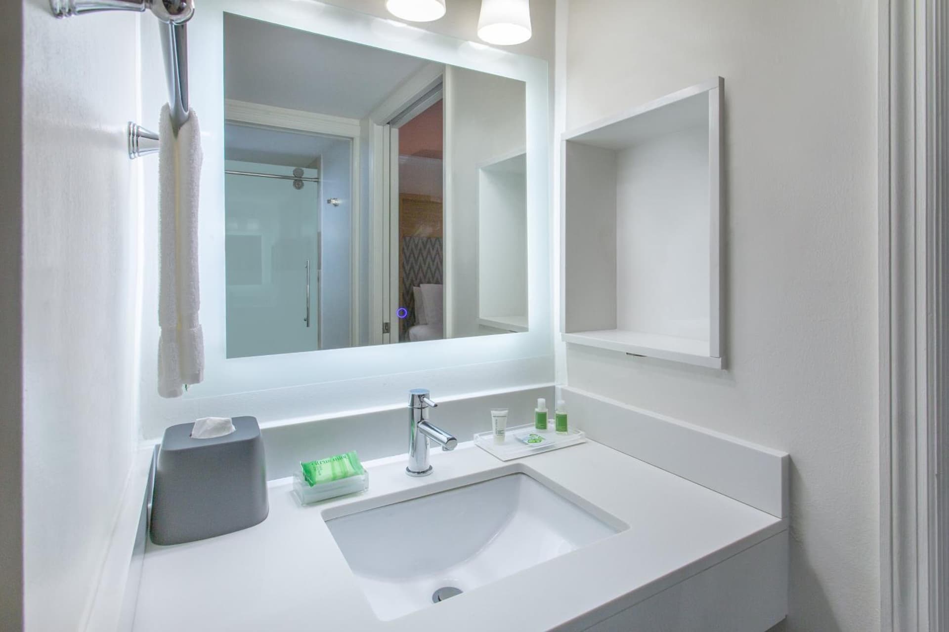 Holiday Inn & Suites Boca Raton - North gallery photo in Boca Raton, FL — image 36