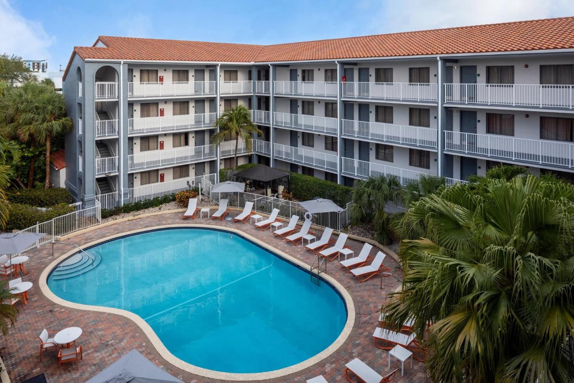 Holiday Inn & Suites Boca Raton - North gallery photo in Boca Raton, FL — image 9