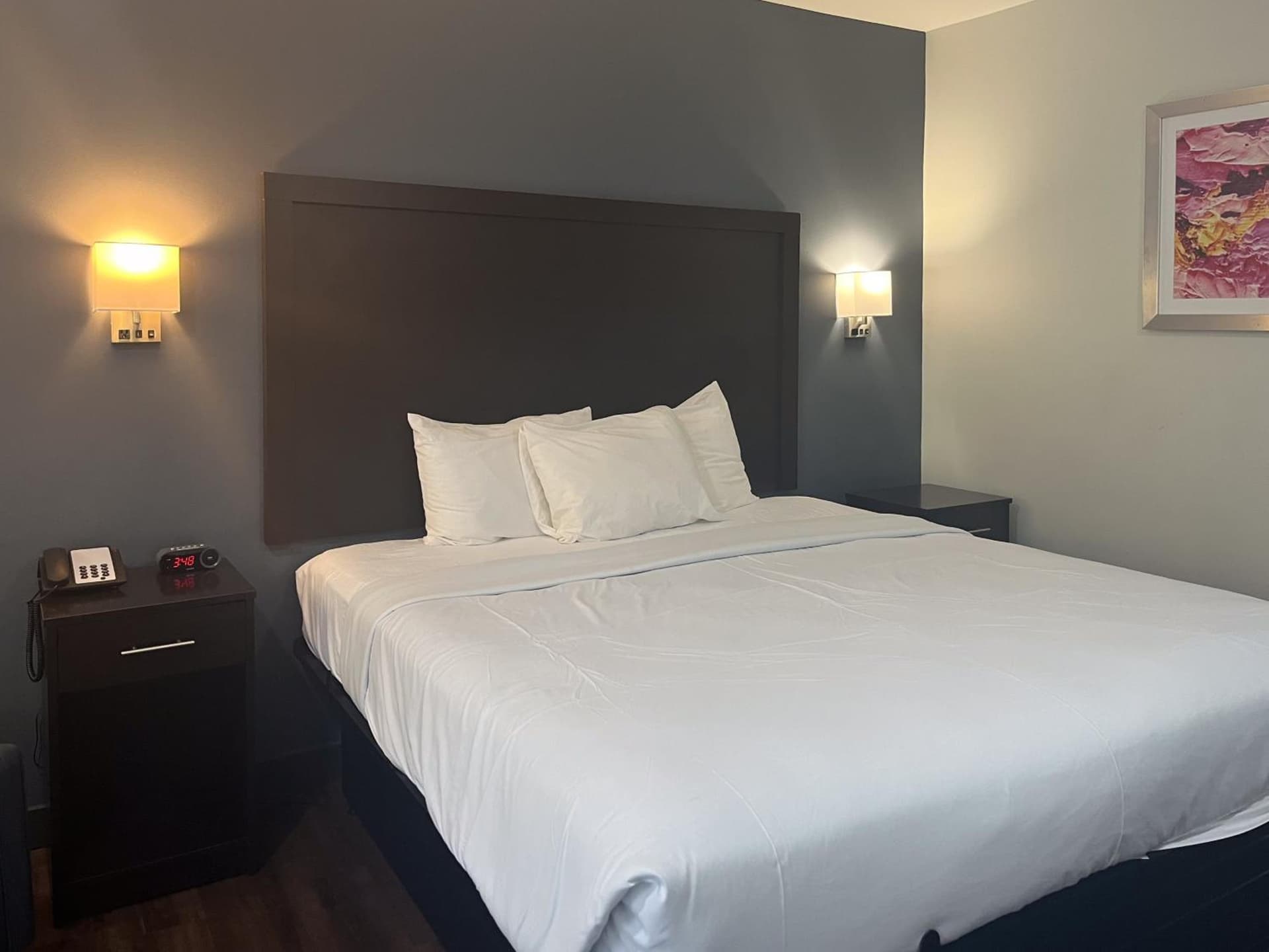 Motel 6 Norfolk, VA East Little Creek interior in Norfolk, VA — gallery photo 2