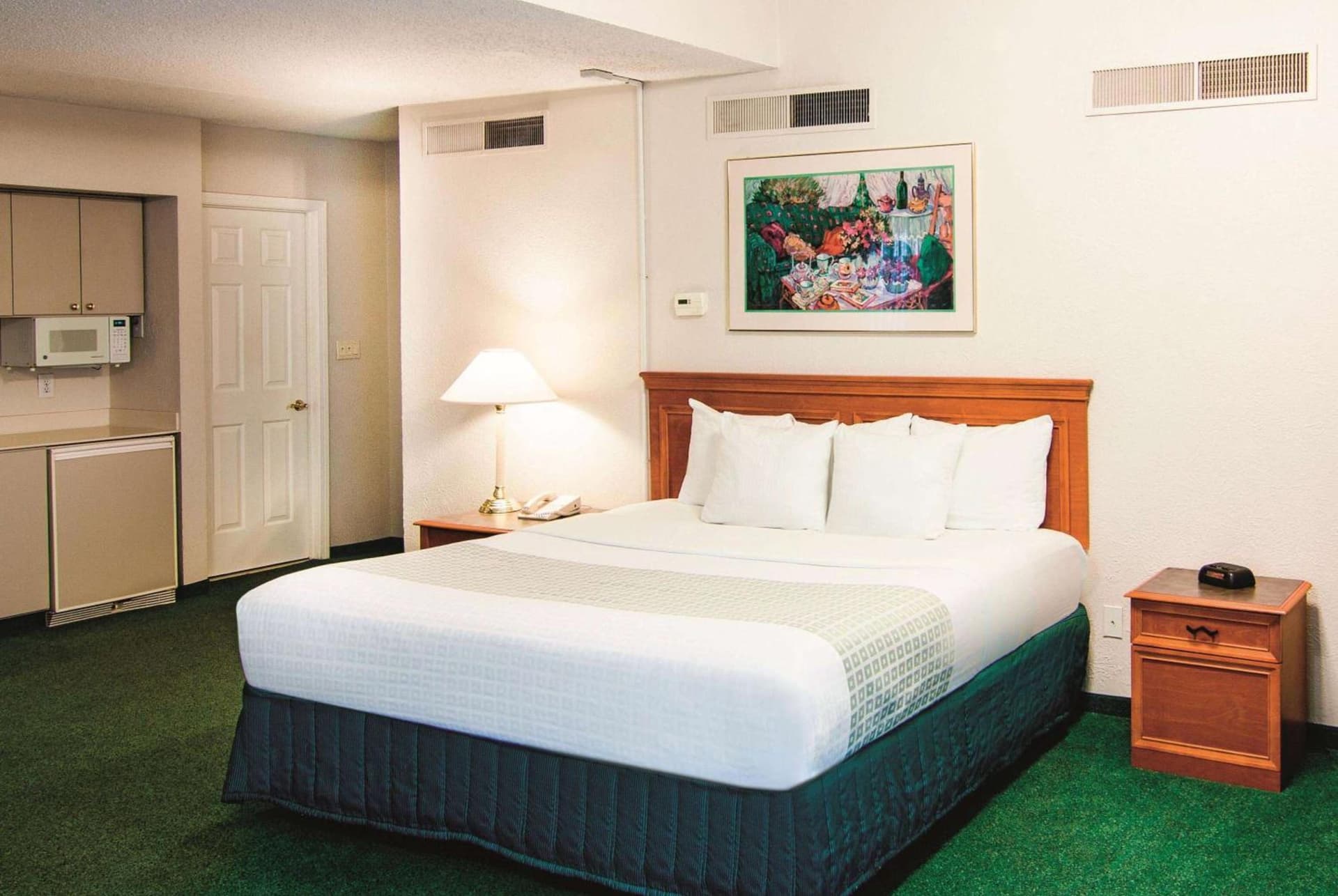Baymont by Wyndham Indianapolis Airport Lynhurst gallery photo in Indianapolis, IN — image 19