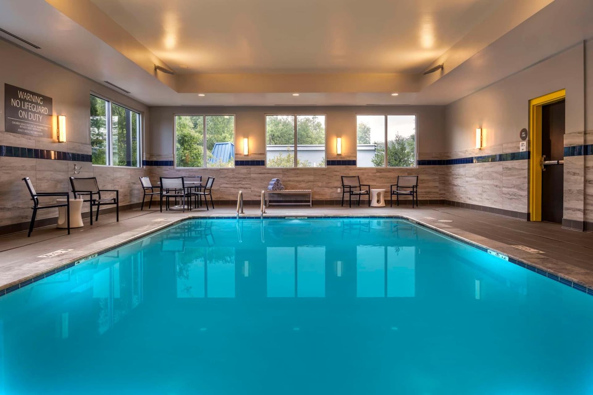 GLo Hotel Asheville-Blue Ridge Parkway gallery photo in Asheville, NC — image 9