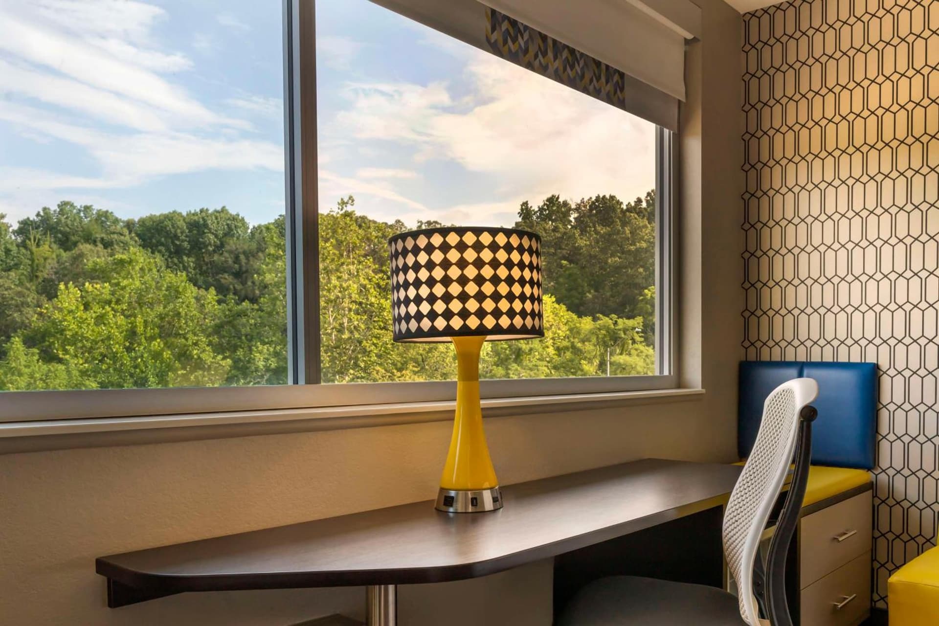 GLo Hotel Asheville-Blue Ridge Parkway gallery photo in Asheville, NC — image 5