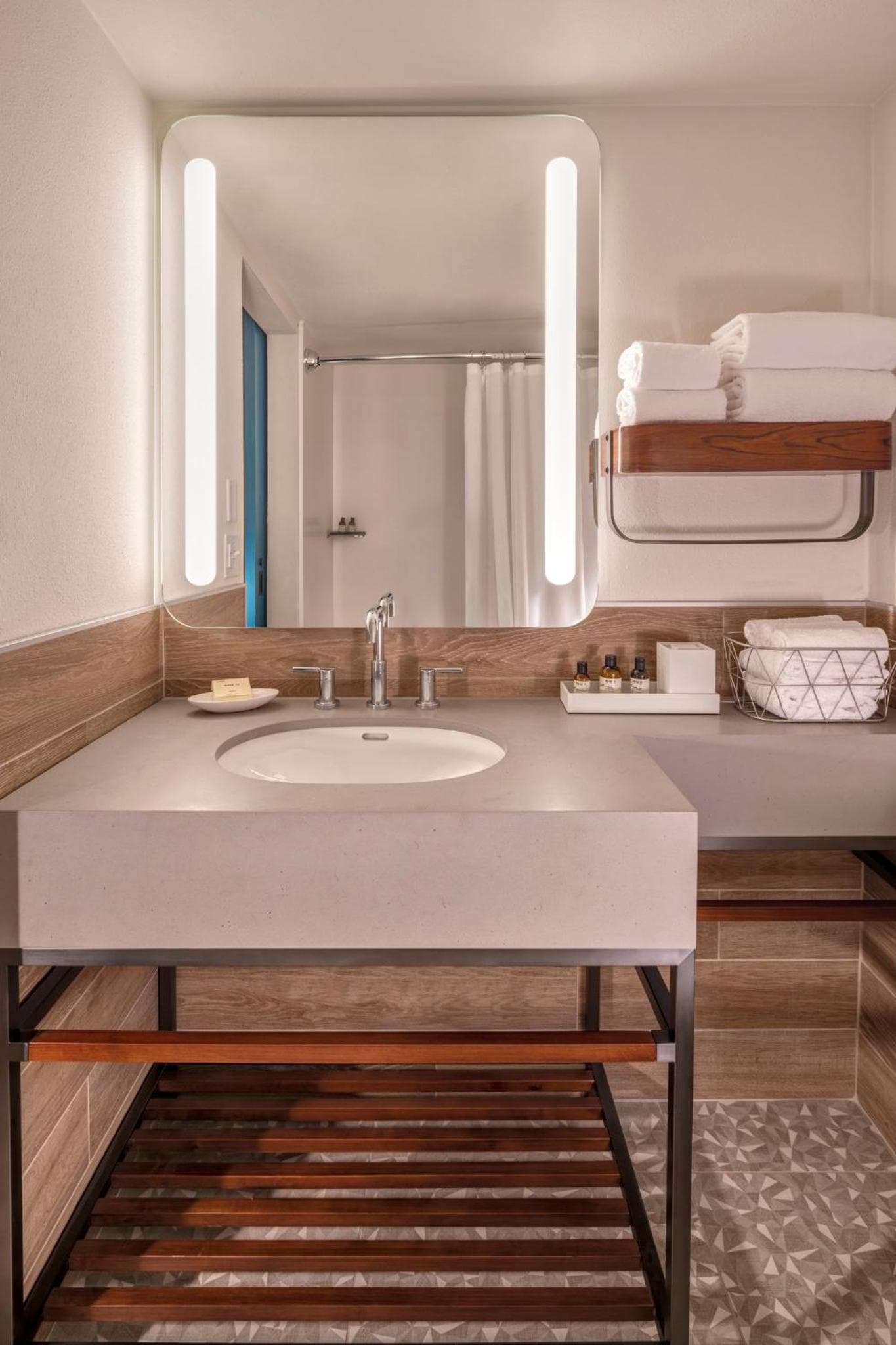 The Wildbirch Hotel - JdV by Hyatt gallery photo in Anchorage, AK — image 7
