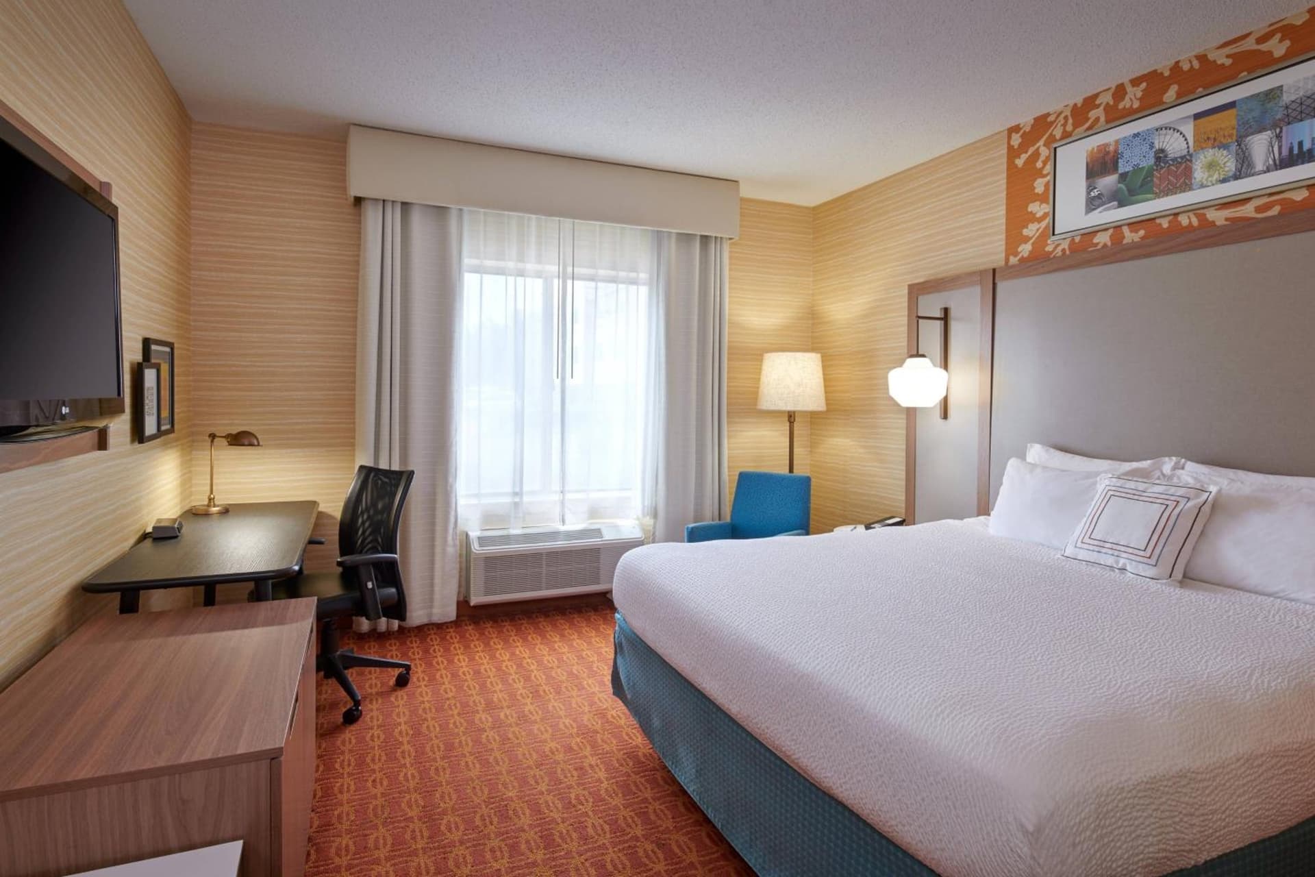 Fairfield Inn & Suites Detroit Farmington Hills property views in Farmington Hills, MI — gallery photo 3