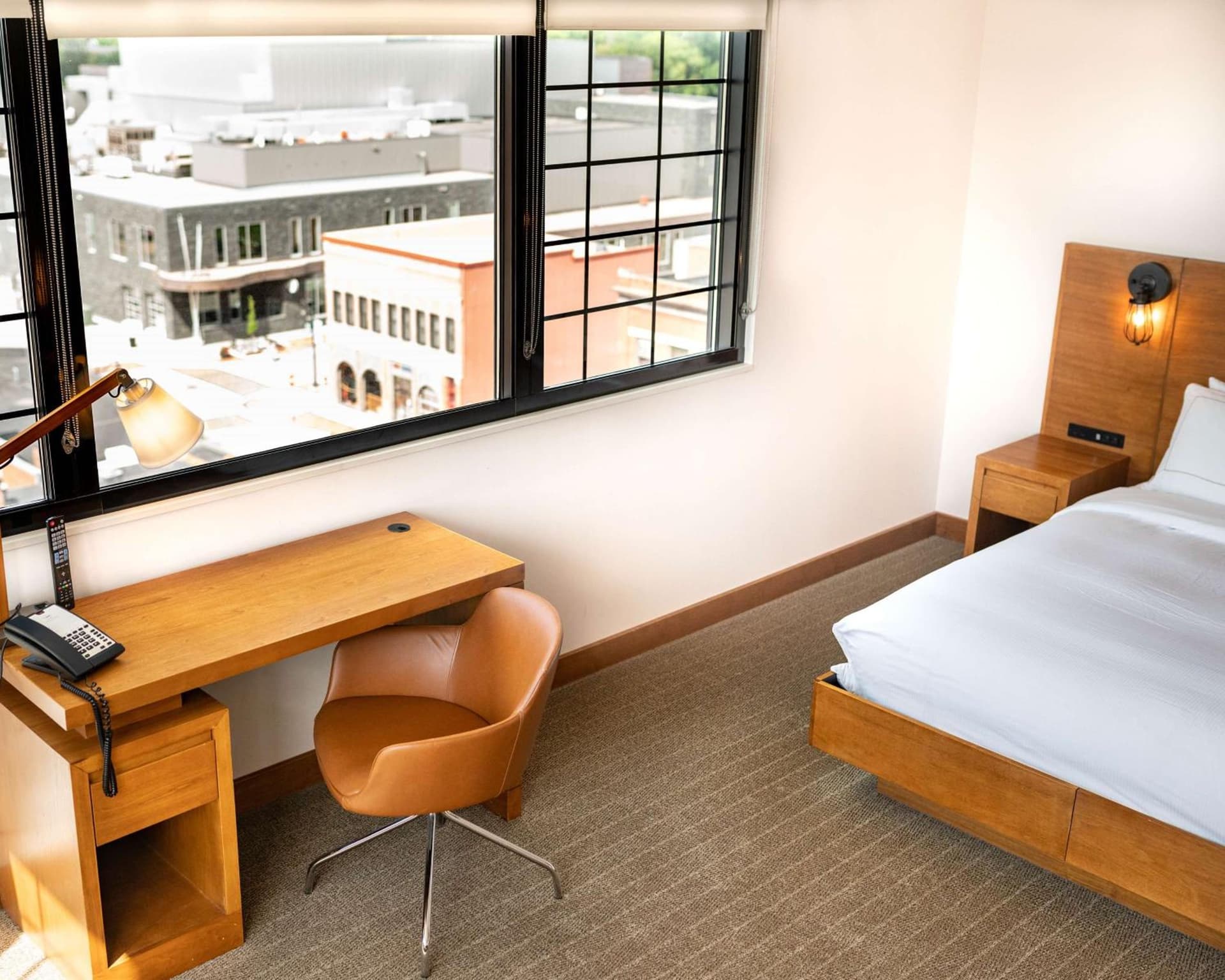 The Lismore Hotel Eau Claire - a DoubleTree by Hilton gallery photo in Eau Claire, WI — image 12