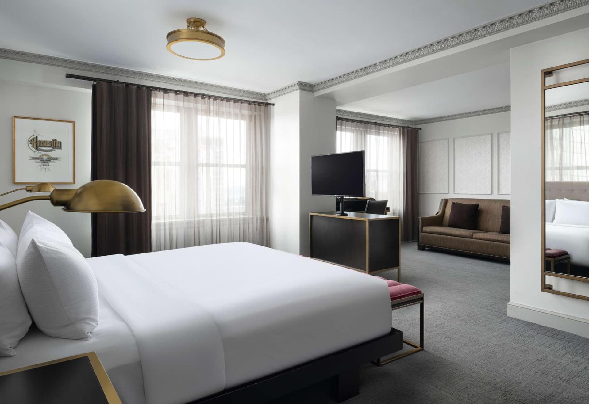 Hotel Phillips Kansas City, Curio Collection By Hilton gallery photo in Kansas City, MO — image 4