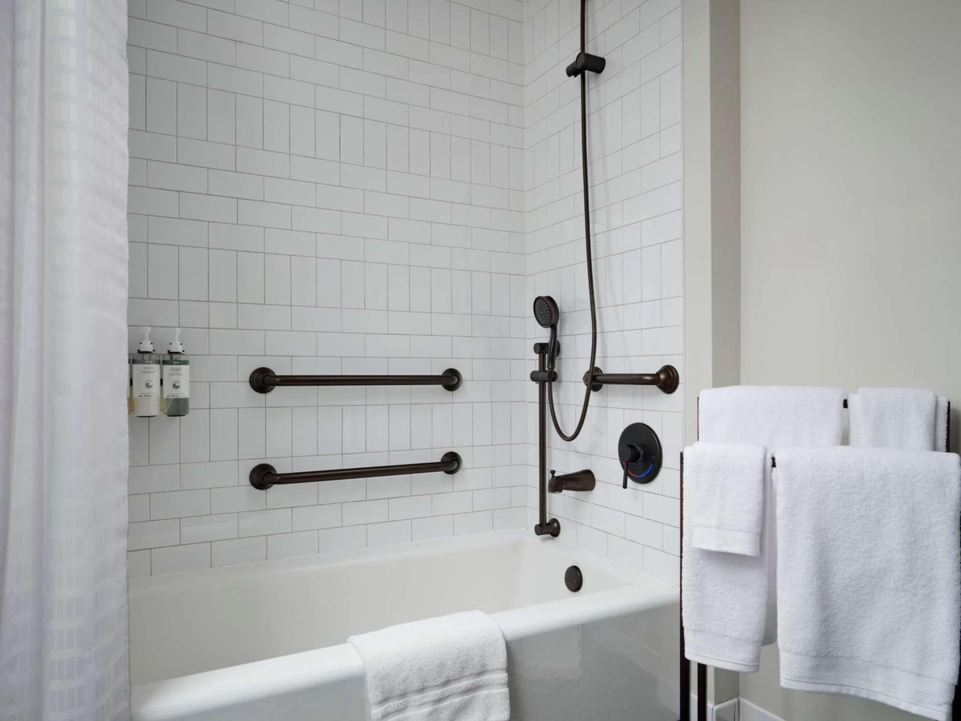 Hotel Phillips Kansas City, Curio Collection By Hilton gallery photo in Kansas City, MO — image 16