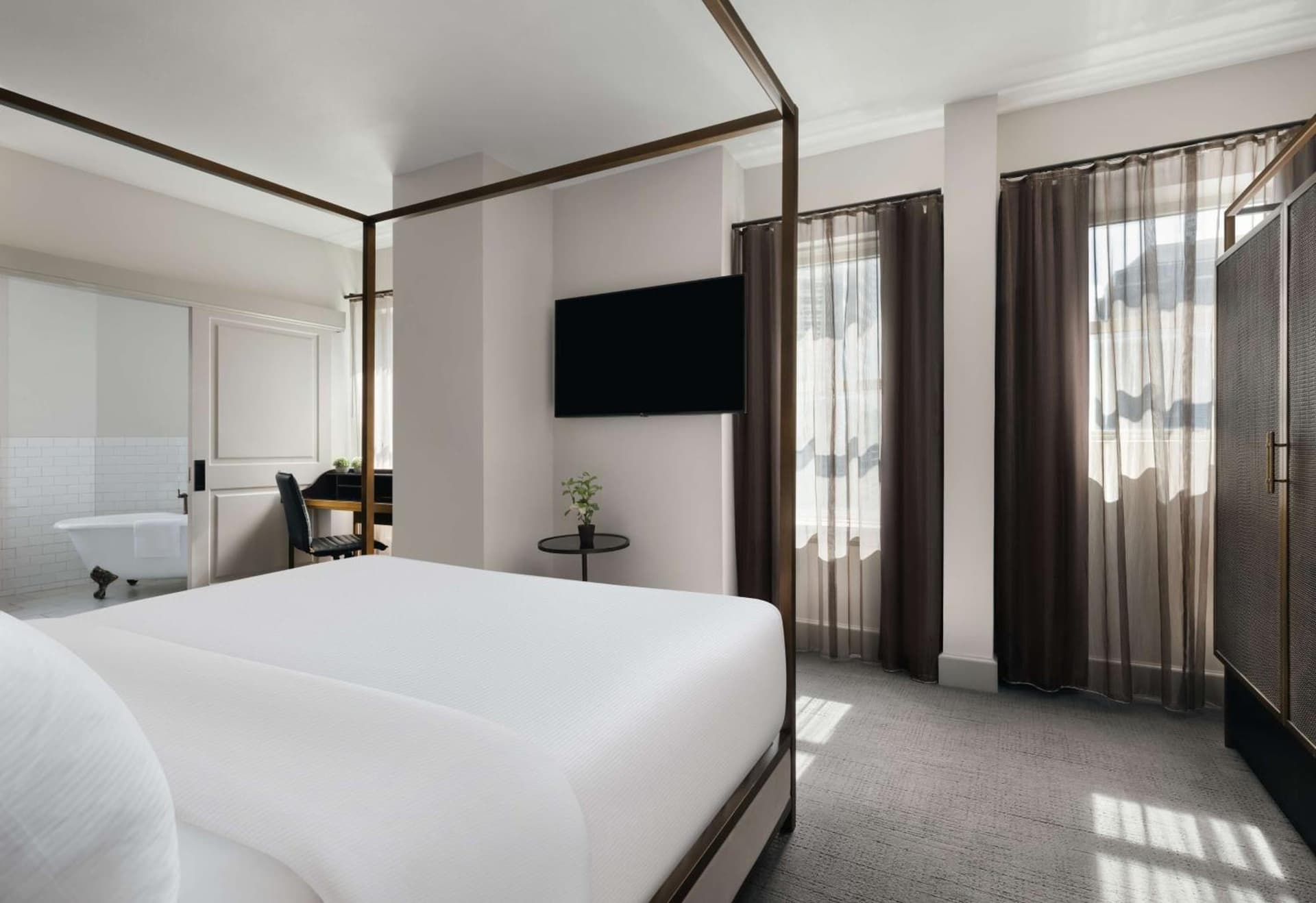 Hotel Phillips Kansas City, Curio Collection By Hilton gallery photo in Kansas City, MO — image 31