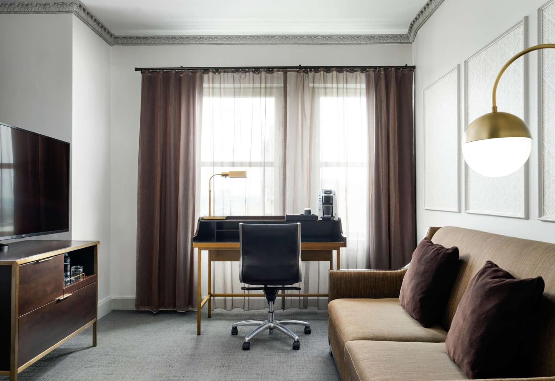 Hotel Phillips Kansas City, Curio Collection By Hilton property views in Kansas City, MO — gallery photo 3