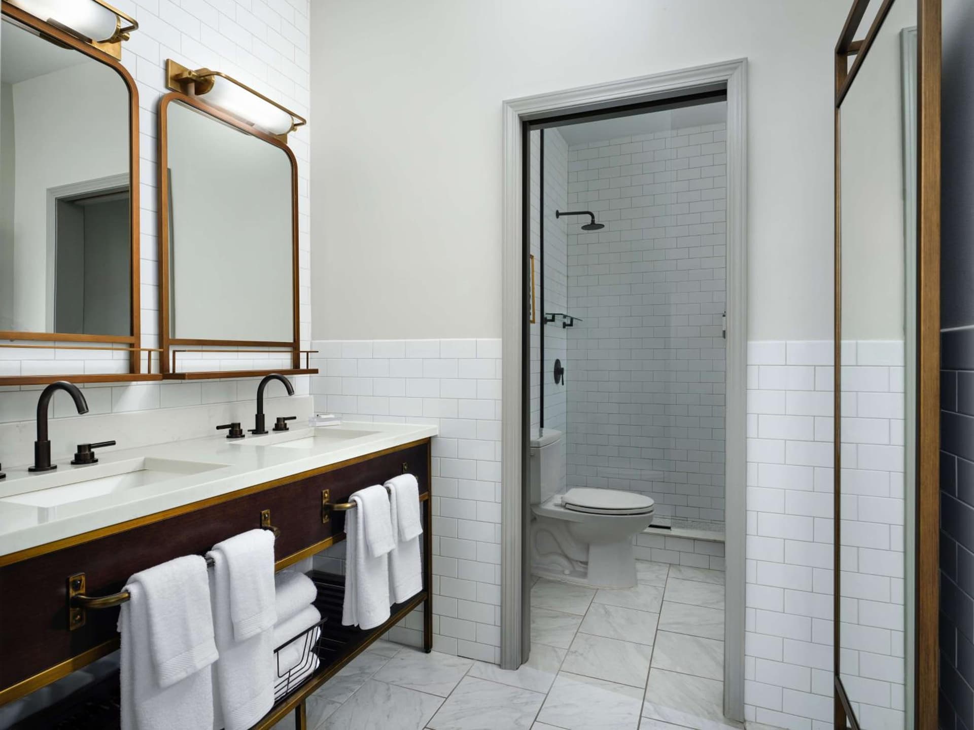 Hotel Phillips Kansas City, Curio Collection By Hilton gallery photo in Kansas City, MO — image 26