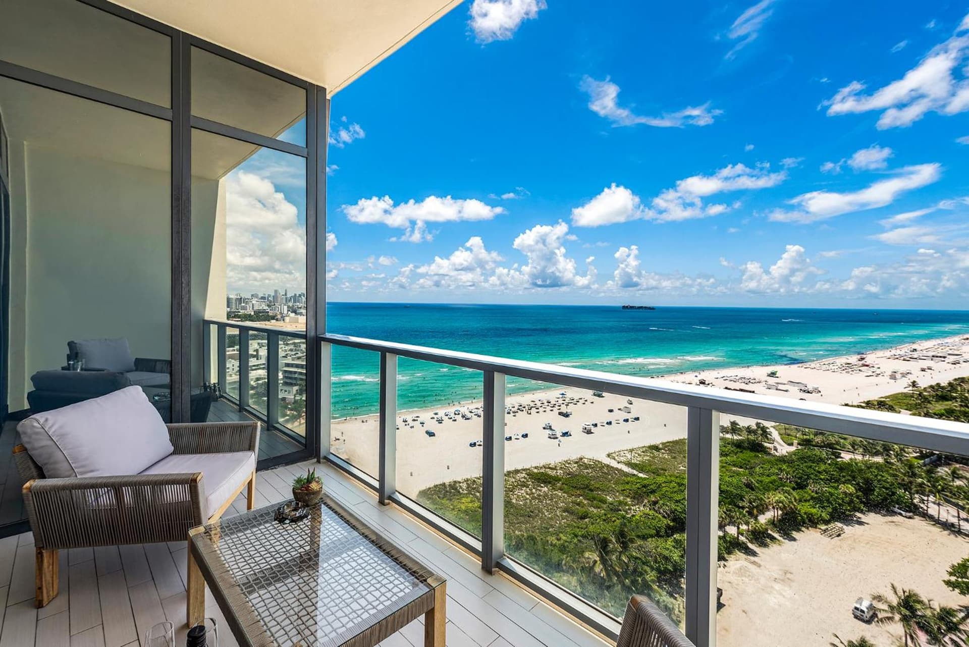 PENTHOUSE Ocean View Residence at South Beach - 1926 property views in Miami Beach, FL — gallery photo 3