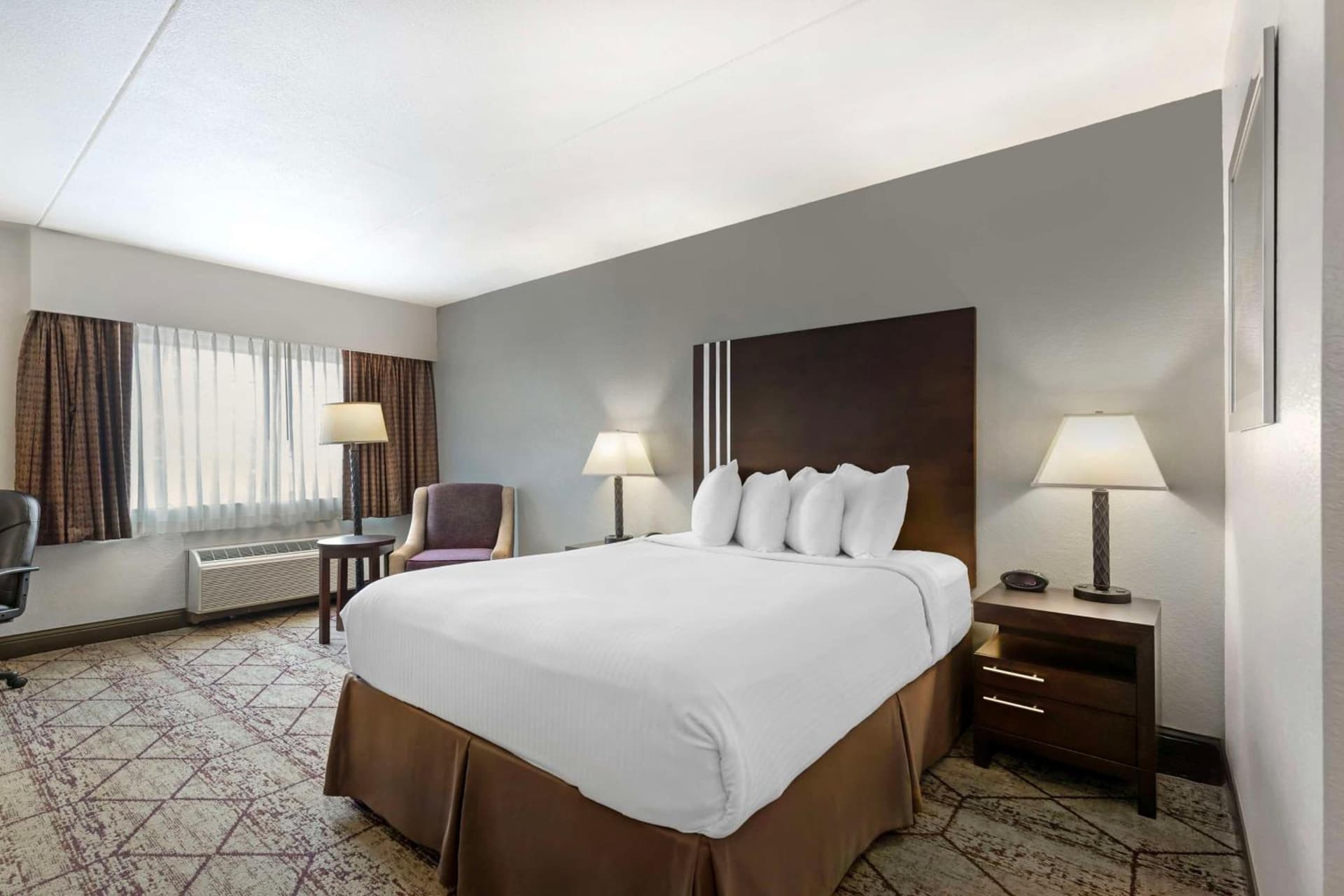 Best Western Plus Longbranch Hotel & Convention Center gallery photo in Cedar Rapids, IA — image 30