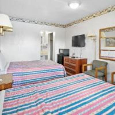 Friendship Inn Hotel property views in Killeen, TX — gallery photo 3