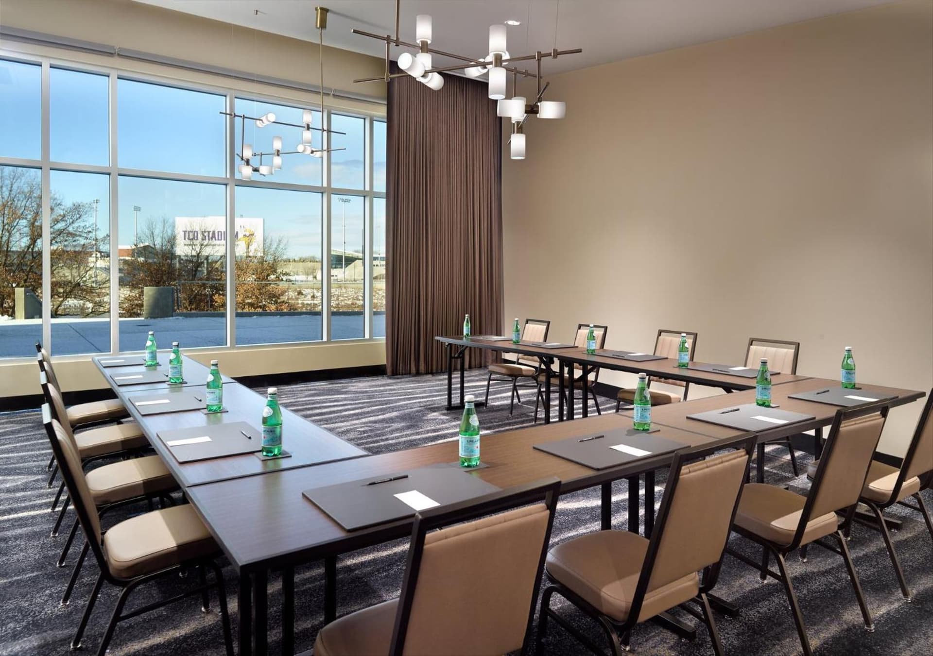 Omni Viking Lakes gallery photo in Eagan, MN — image 74