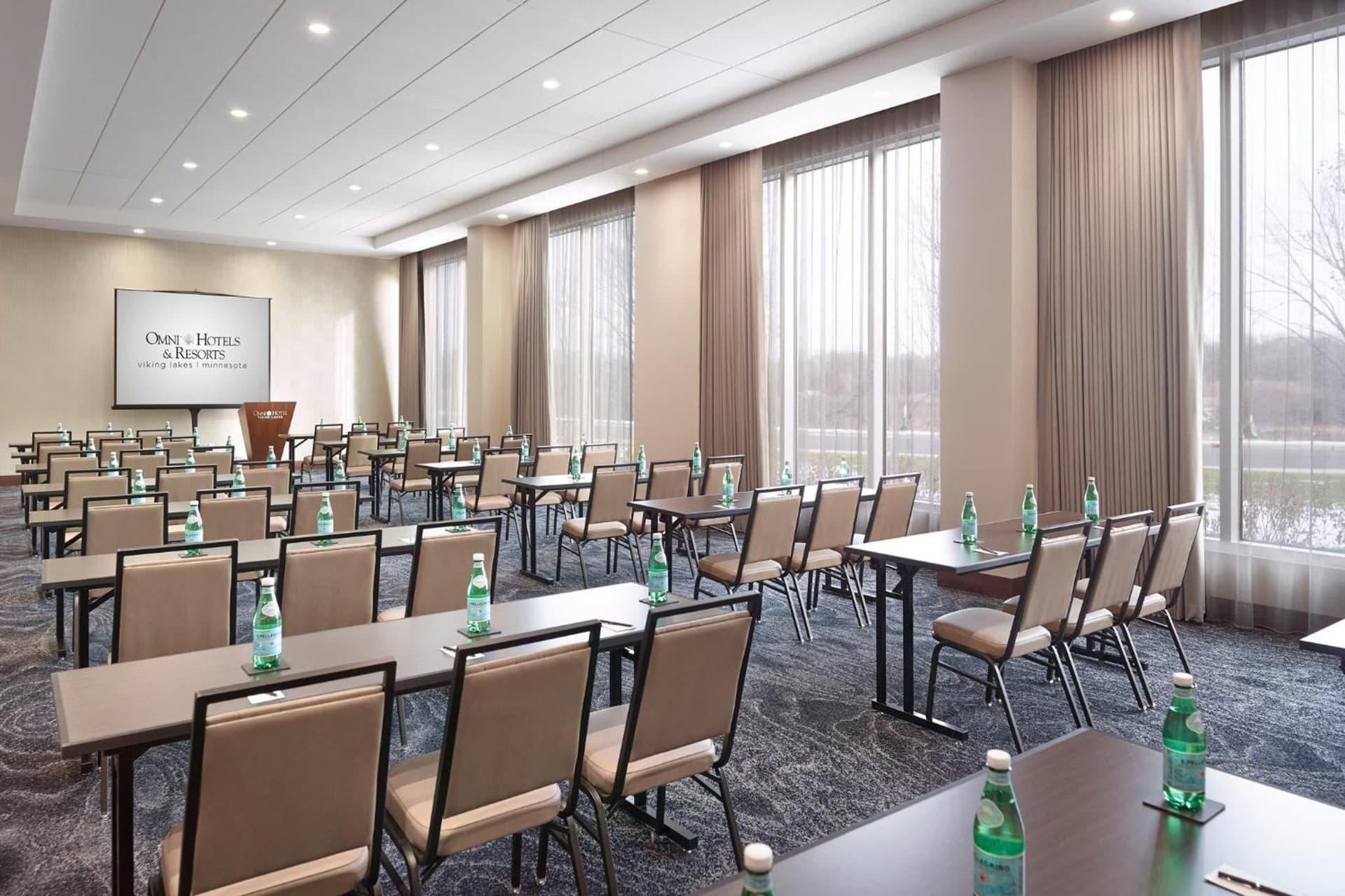 Omni Viking Lakes gallery photo in Eagan, MN — image 92